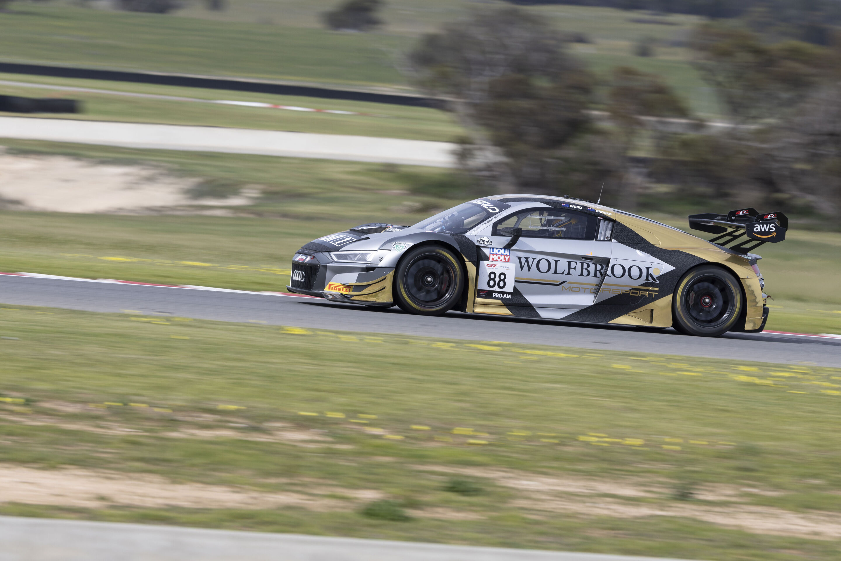 GT World Challenge Australia 2025 - Audi R8 LMS #88 (Wolfbrook Team MPC), Ryan Wood/Steve Brooks