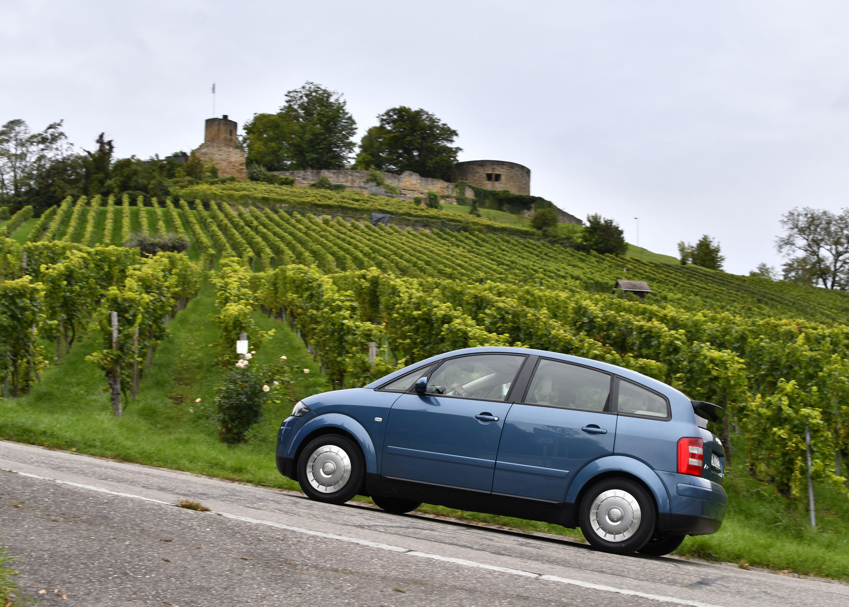 Leading light: the Audi A2 launched 25 years ago - The Audi A2 was launched in 2000 – 25 years ago. The picture shows a side view of the Audi A2 1.2 TDI as the world’s first four-door three-liter car, rolling shot.