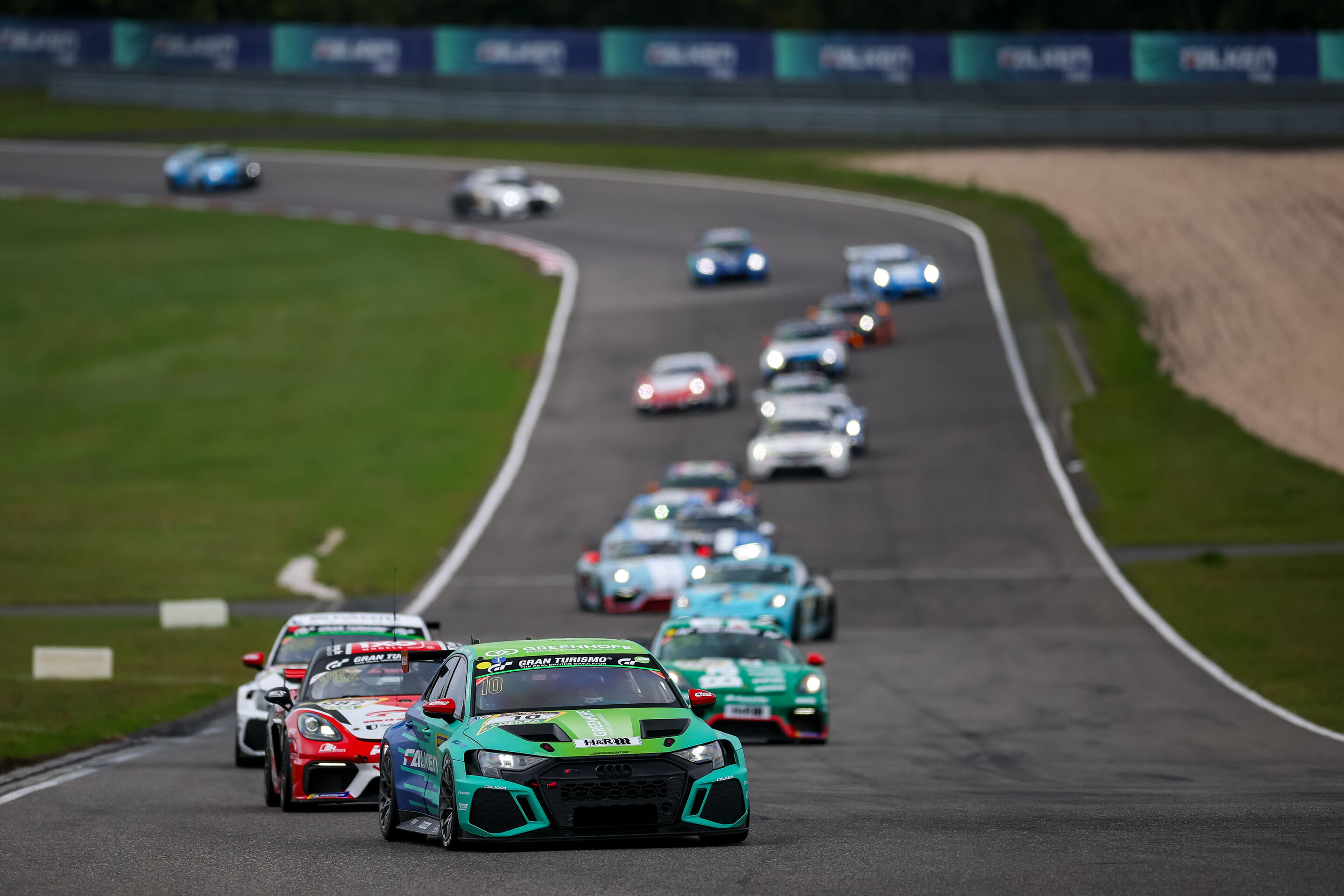 Nürburgring Langstrecken-Serie 2025 - Audi RS 3 LMS #10 (Max Kruse Racing), Timo Hochwind/Christoph Lenz/Jasmin Preisig