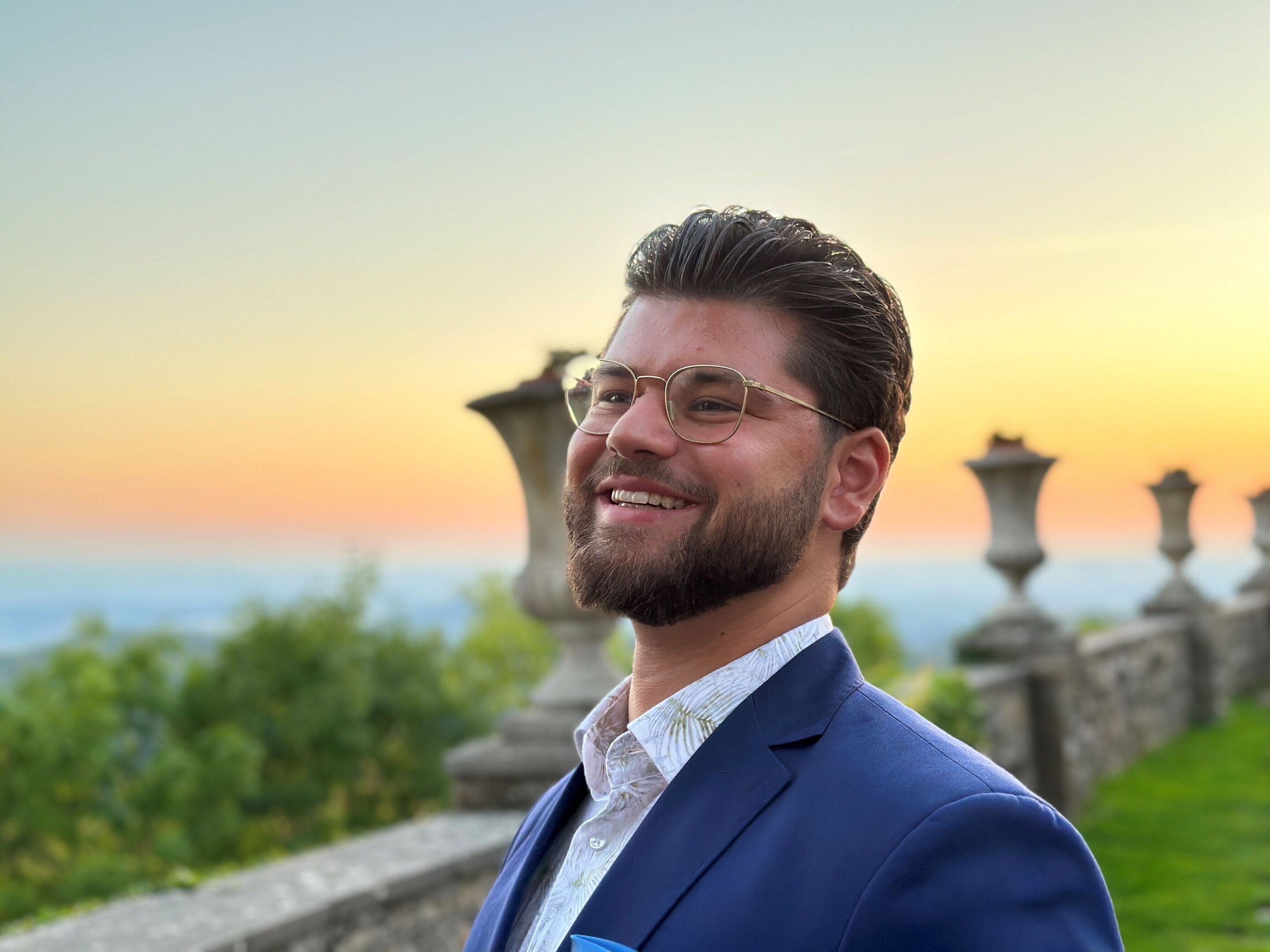 Audi Weihnachtskonzert mit aufstrebenden Solokünstlern - Portraitfoto von Lukas Enoch Lemcke