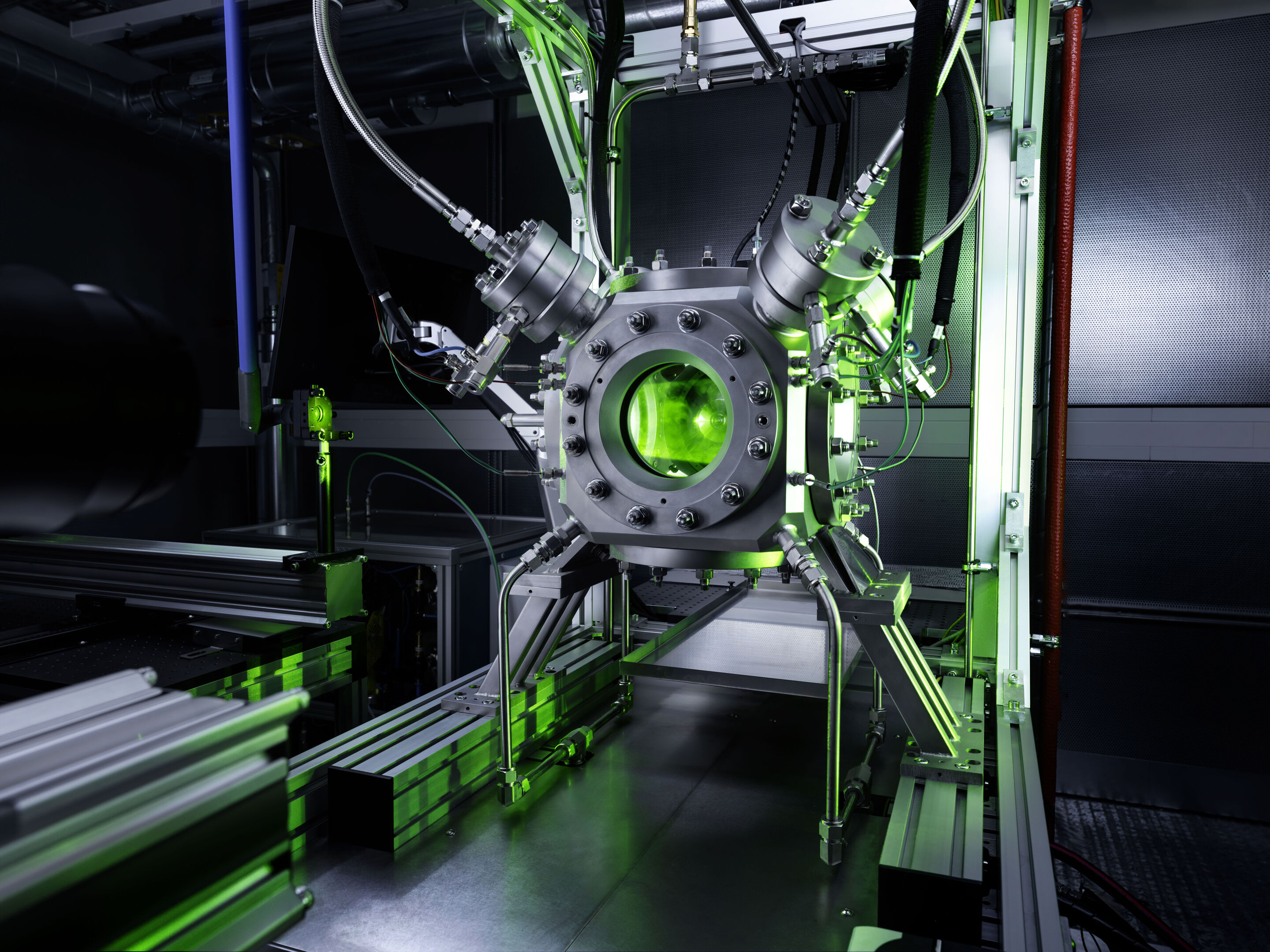 Development of the Audi F1 Power Unit - Injector test bench at the Neuburg site