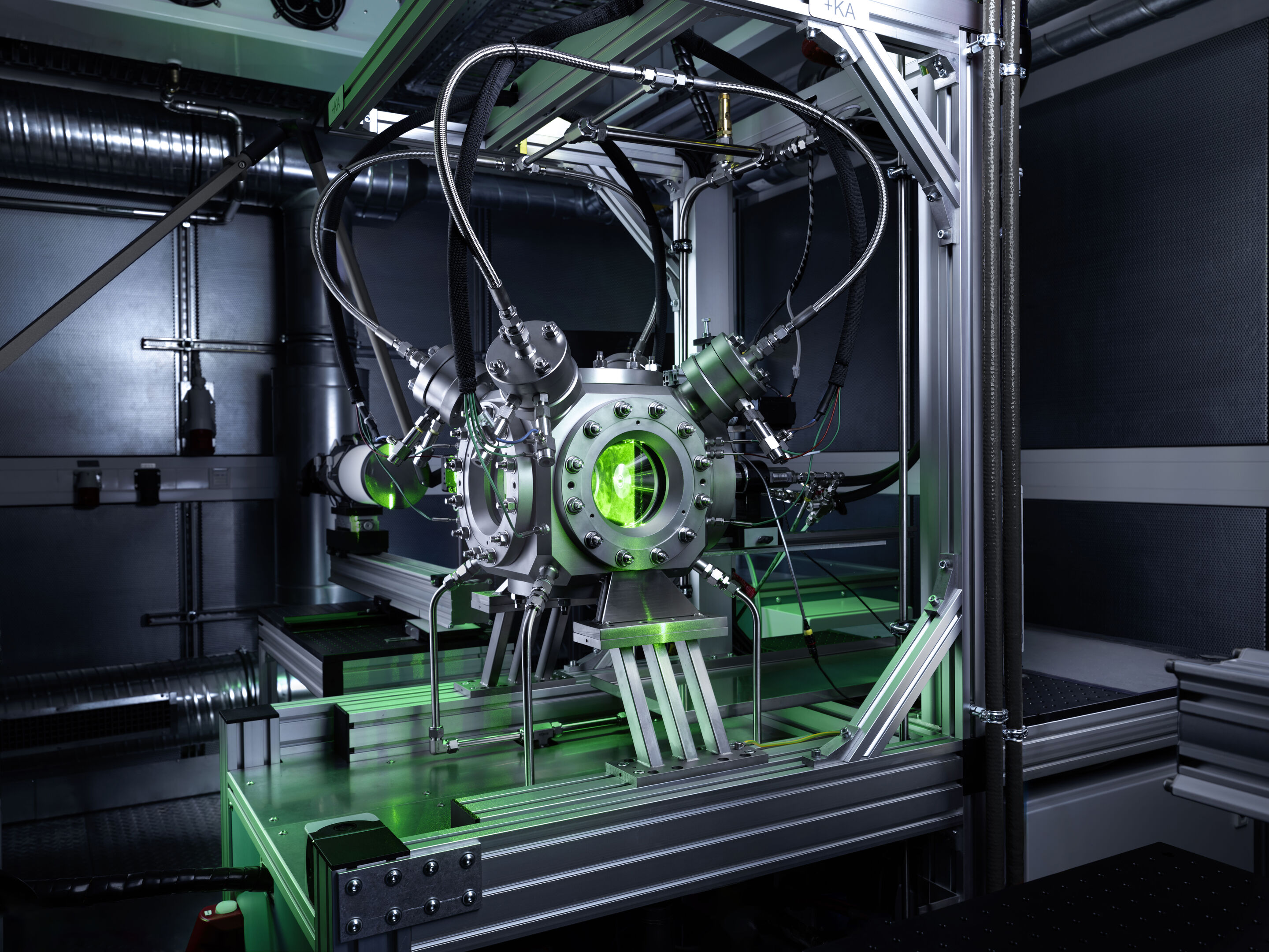 Development of the Audi F1 Power Unit - Injector test bench at the Neuburg site