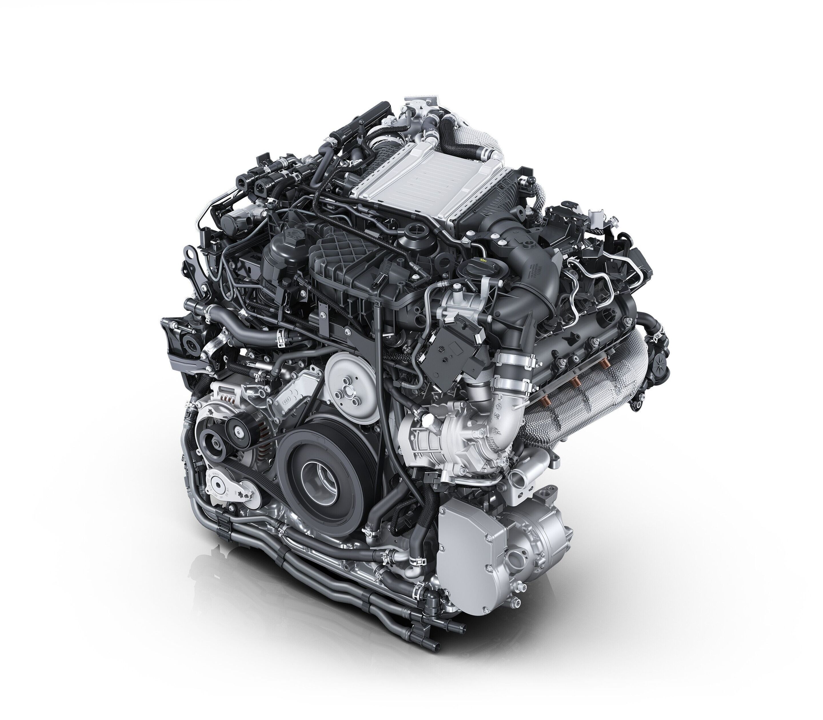 Illustration - Audi V6 TDI – Motoransicht - Komplette Ansicht des Audi V6 TDI-Motors mit 220 kW (299 PS) und 580 Nm Drehmoment. Sichtbar sind der Ladeluftkühler, der Turbolader mit variabler Turbinengeometrie sowie der 48-Volt-Riemen-Starter-Generator...