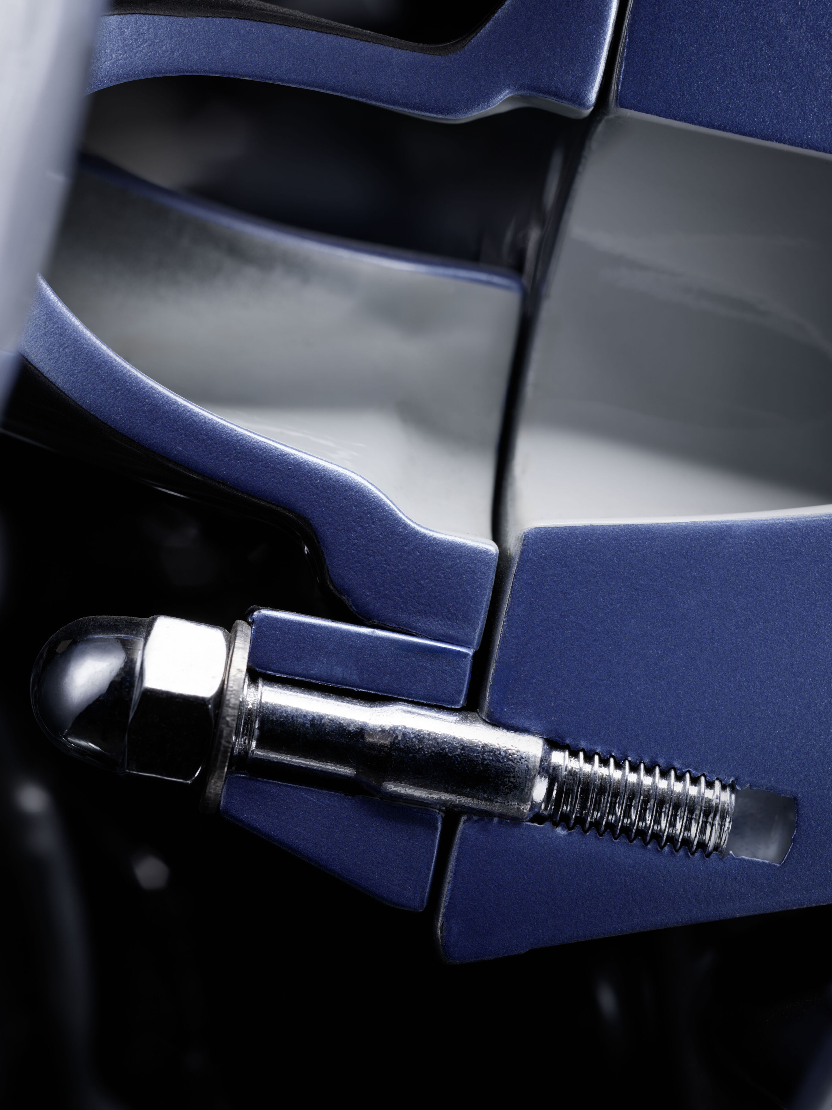 Audi 2.5 TFSI five-cylinder - High-strength bolts secure the engine components – ensuring stability even under high loads.