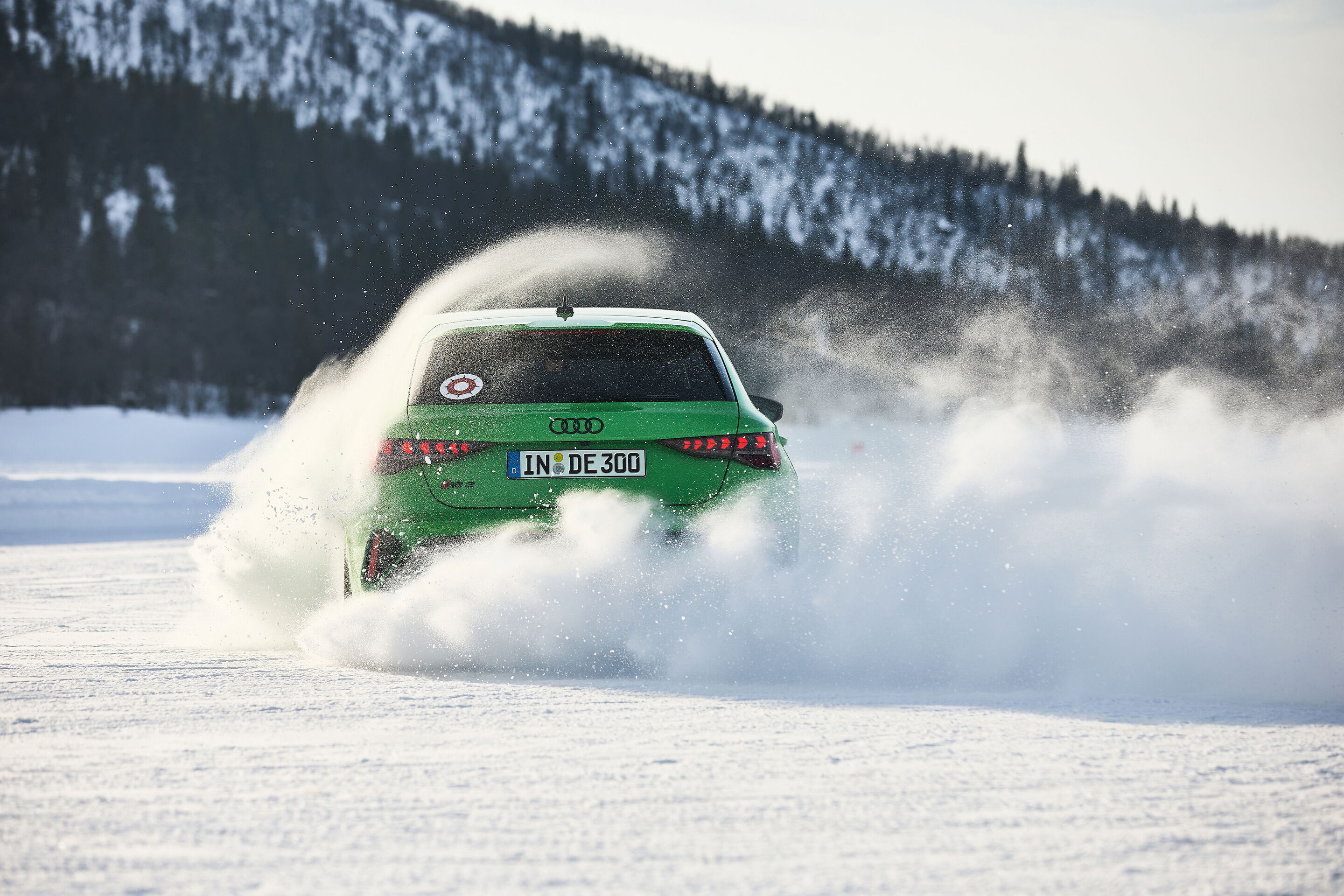 Audi RS 3 Sportback - Dynamic photo,
Colour: Kyalami green