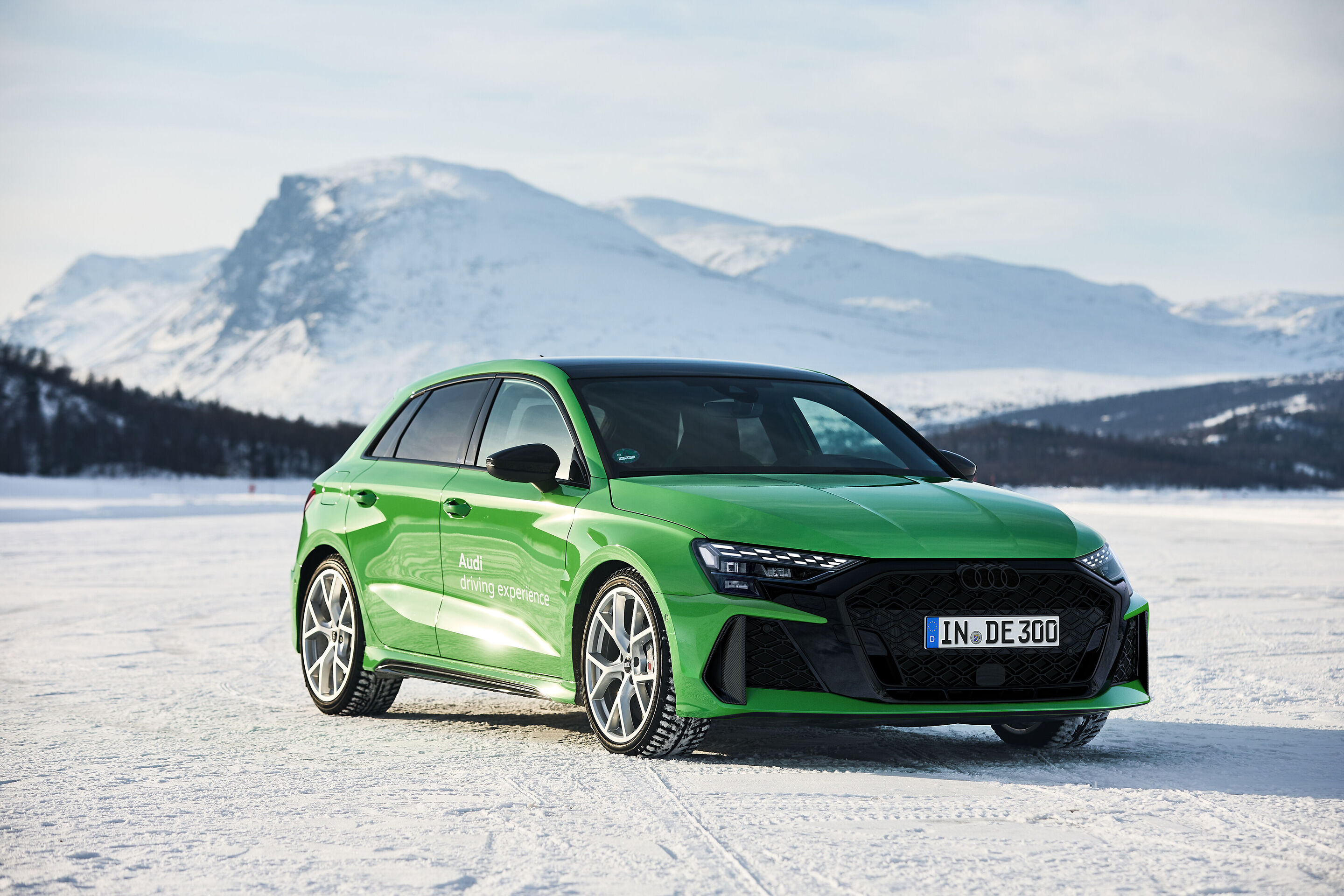 Audi RS 3 Sportback - Static photo,
Colour: Kyalami green