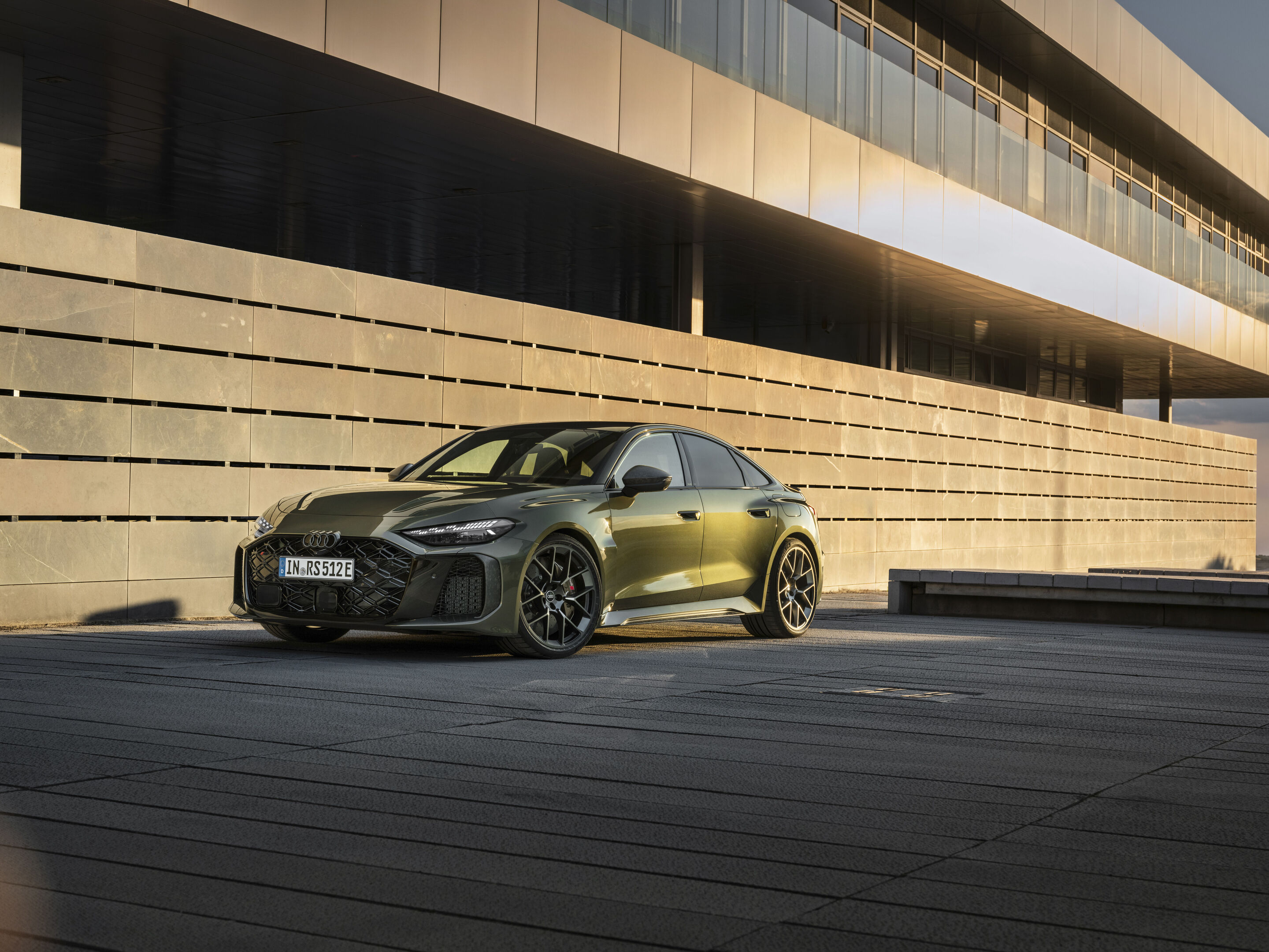 Audi RS 5 Sedan - Bedford green metallic, outdoor static photo, exterior, three-quarter front view