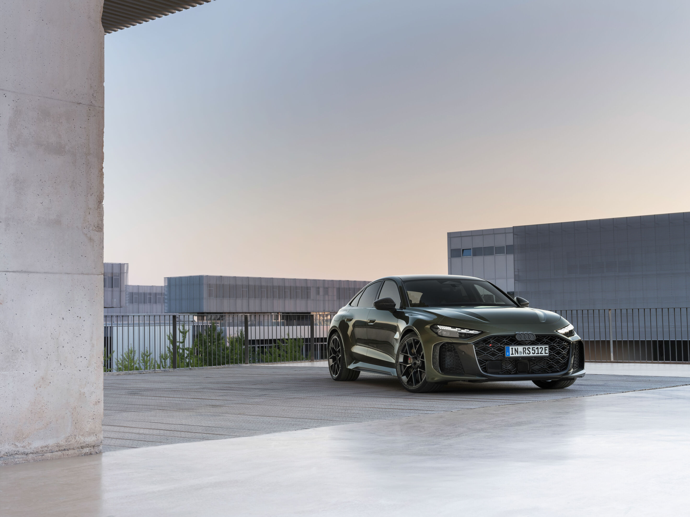 Audi RS 5 Sedan - Bedford green metallic, outdoor static photo, exterior, three-quarter front view