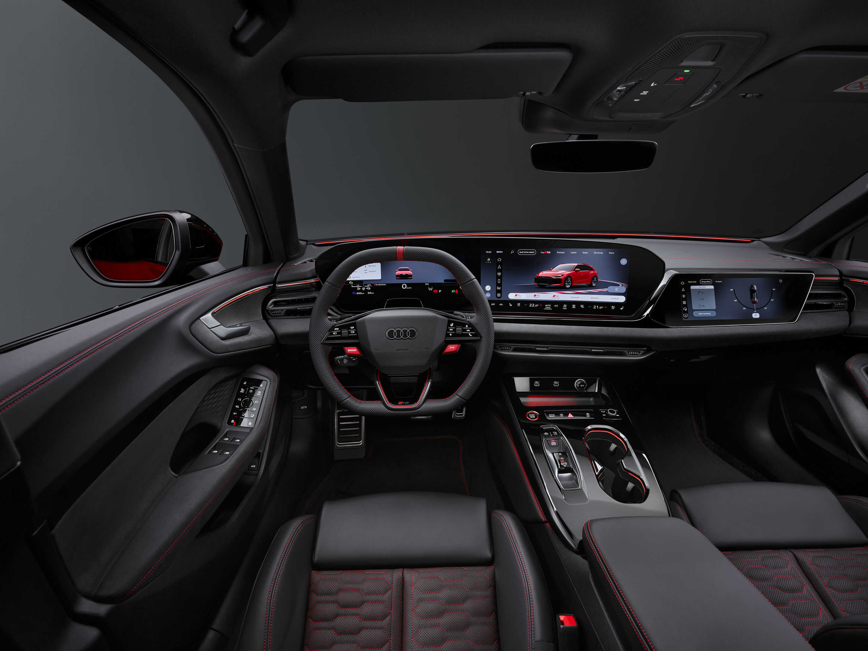 Audi RS 5 Avant - Progressivrot Metallic, Indoor-Standaufnahme, Interieur