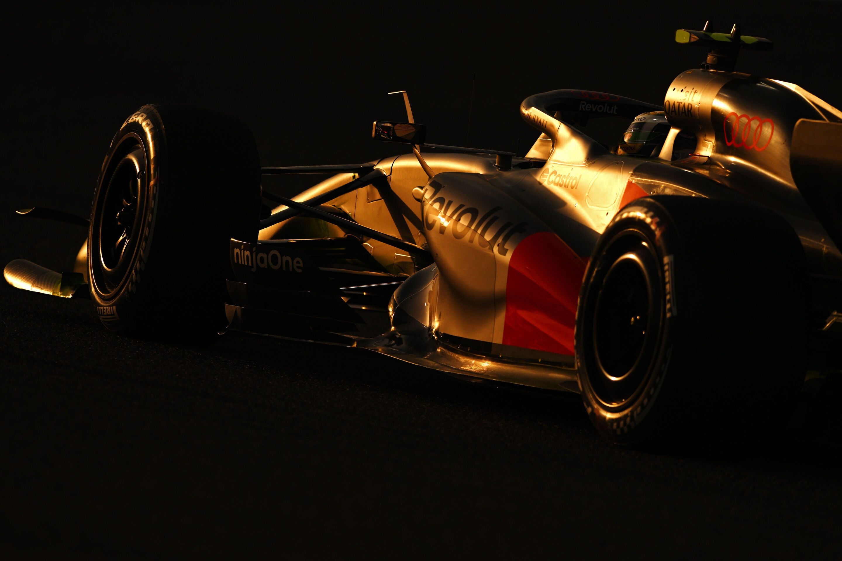 Audi Revolut F1 Team: Pre-Season Testing Bahrain - Audi R26