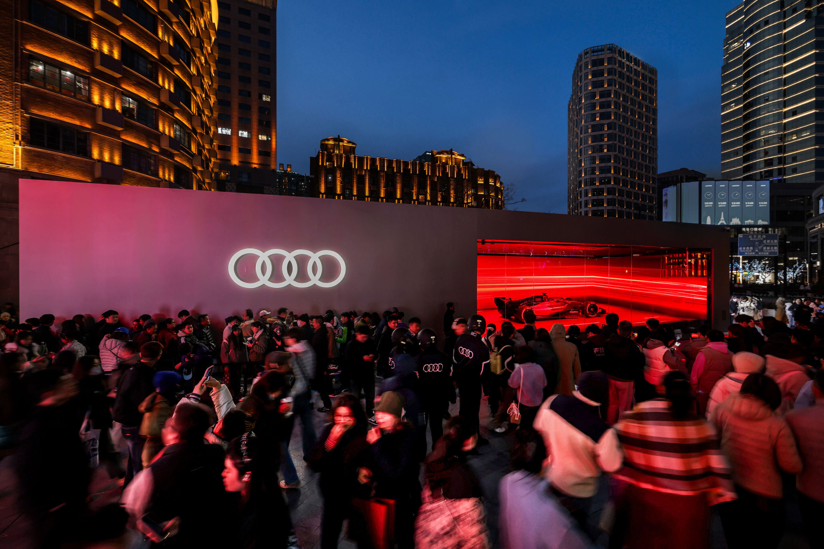 Audi Revolut F1 Team: Grand Prix von China - Audi City Popup in Shanghai?