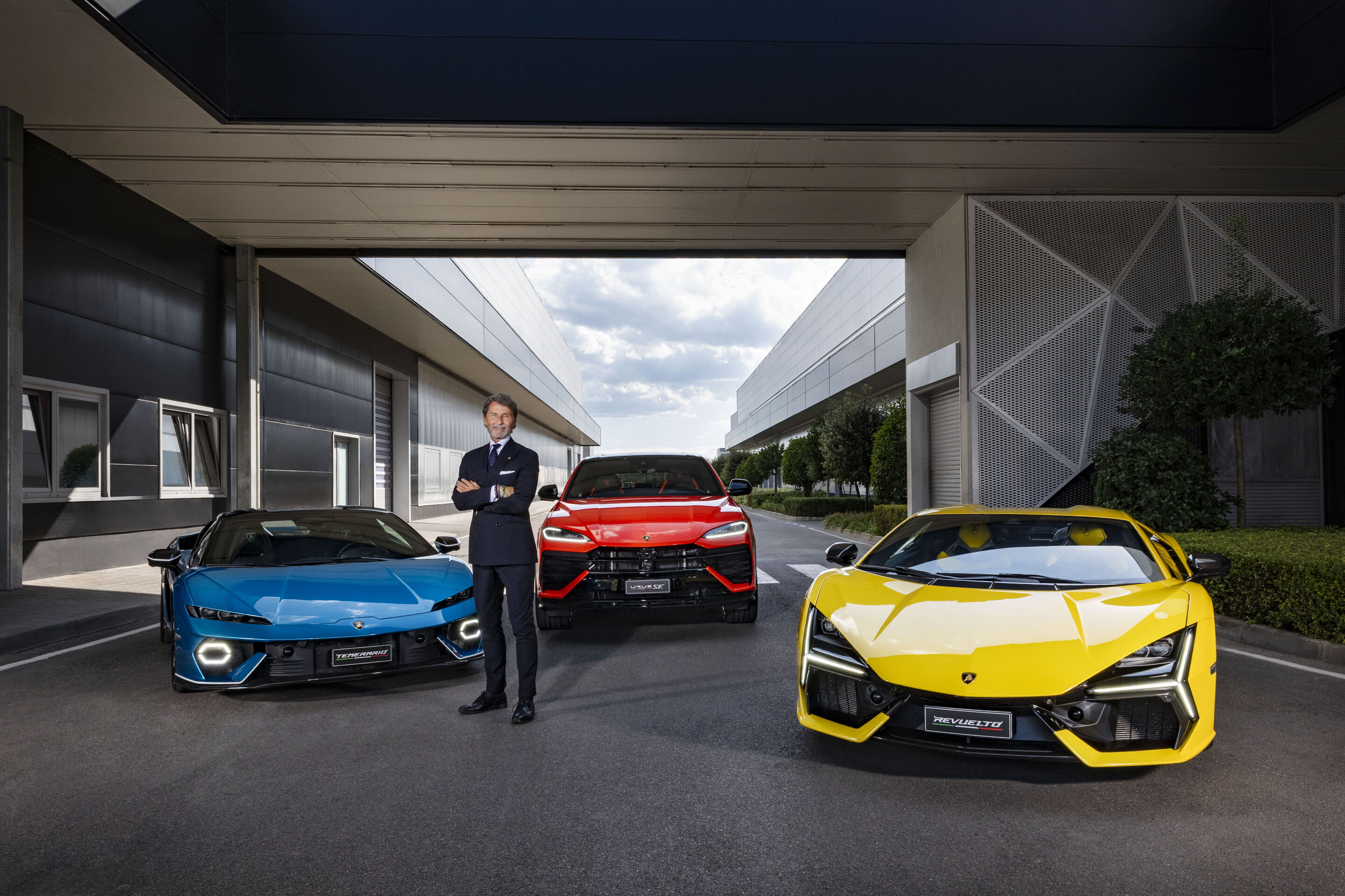 Wachstum gefestigt: Automobili Lamborghini erzielt 2025 Bestwerte bei Auslieferungen und Umsatz - Wachstum gefestigt: Automobili Lamborghini erzielt 2025 Bestwerte bei Auslieferungen und Umsatz