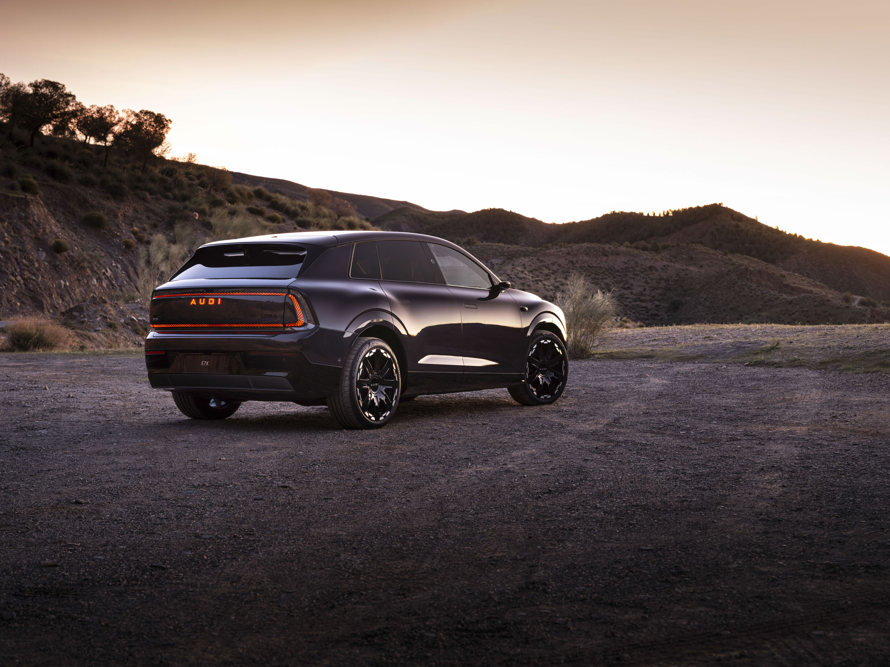 AUDI E7X - Static shot, exterior, three-quarter view