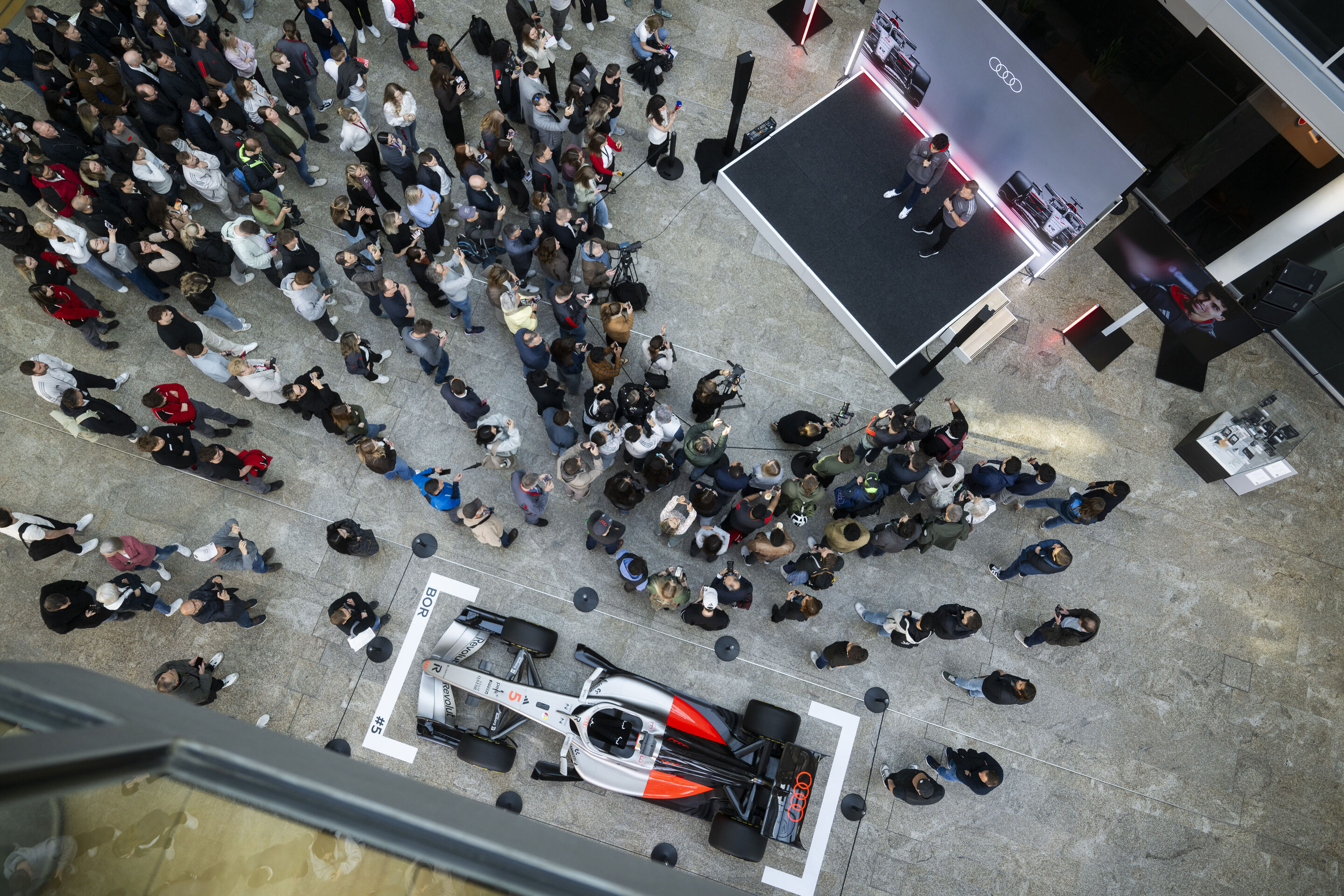 Gabriel Bortoleto besucht Audi in Ingolstadt - Impressionen von Bortoletos Besuch des Audi Forums in Ingolstadt