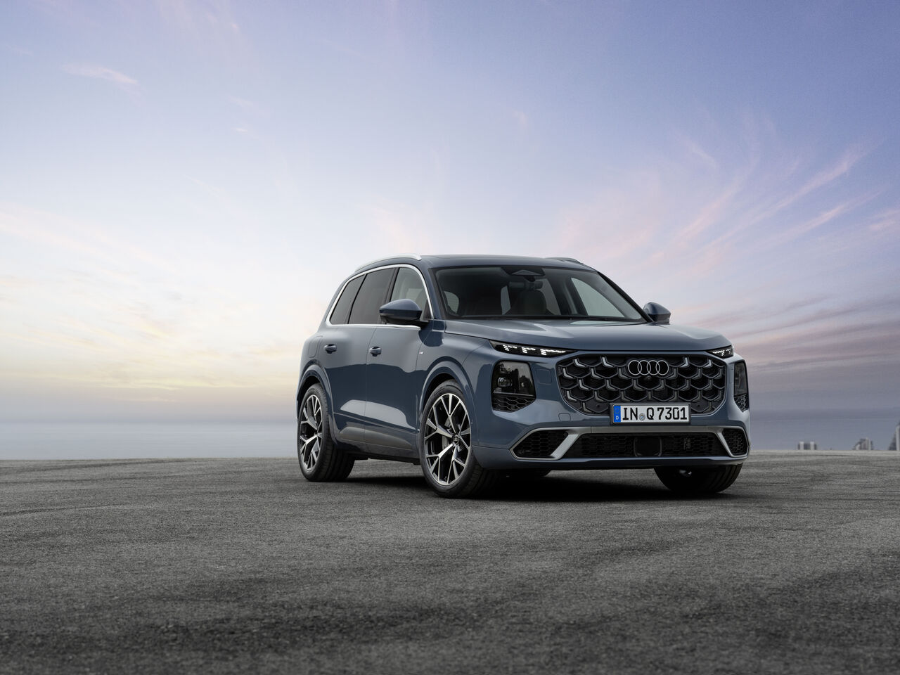 Erfolgs-SUV-in-dritter-Generation-Neuer-Audi-Q7-kombiniert-Vielseitigkeit-und-Performance