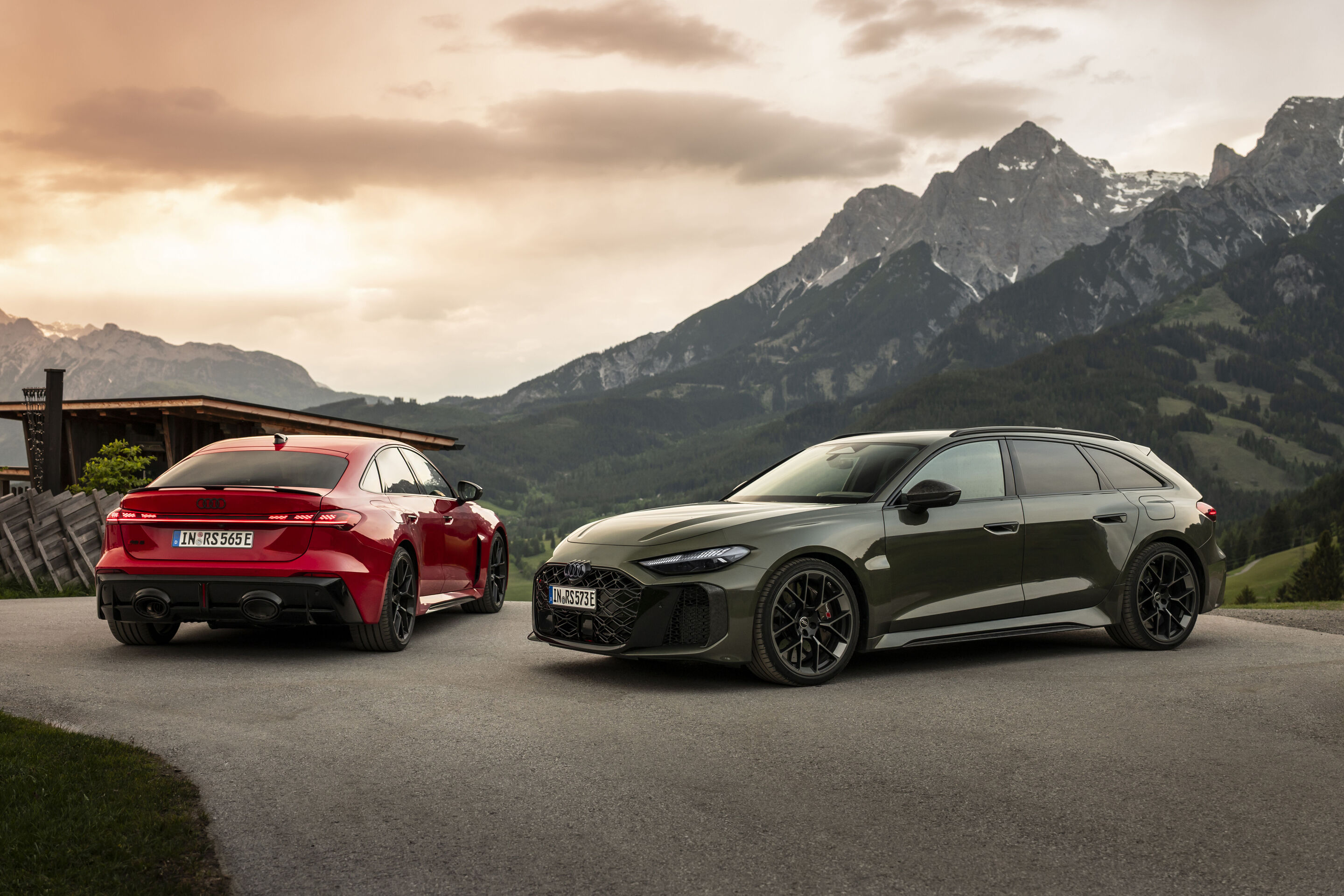 The new Audi RS 5: cross-site engine development - From left: Audi RS 5 Sedan in Progressive Red, Audi RS 5 Avant in Bedford Green, outdoor static shot, exterior, rear three-quarter and front three-quarter view.
