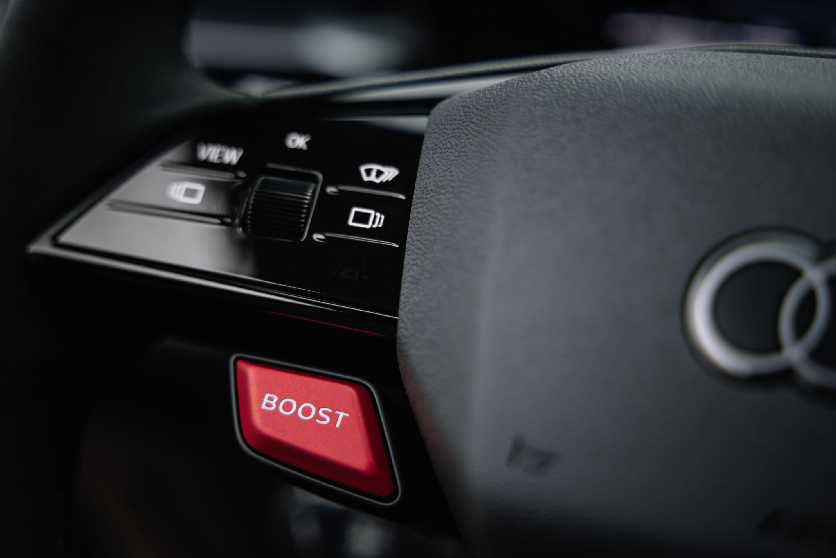Audi RS 5 Avant - Bedfordgrün Metallic, Indoor-Standaufnahme, Interieur