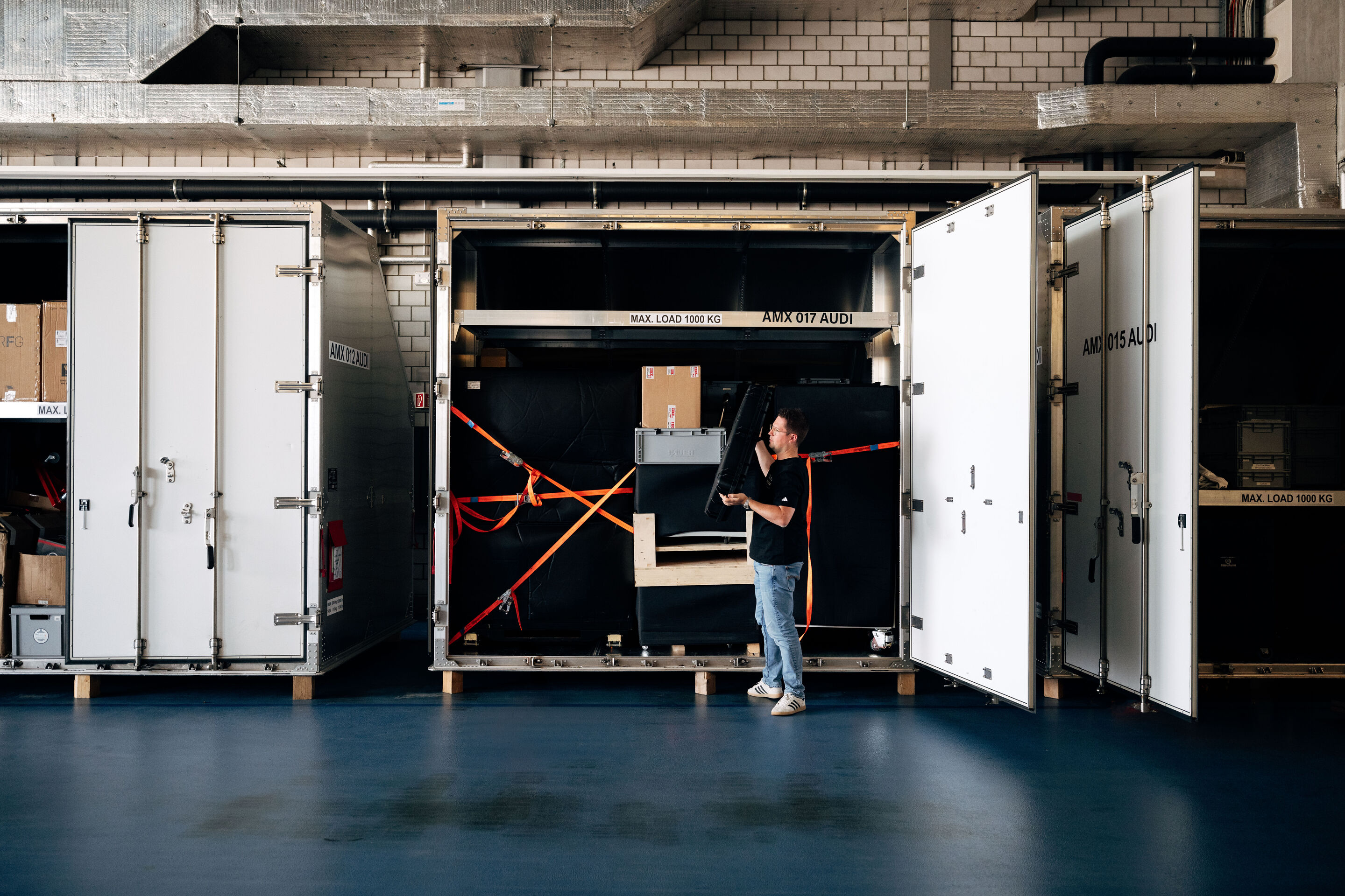 A look into the different worlds of logistics at Audi - Björn Brickwedde, Head of Logistics at Audi Revolut F1 Team in Hinwil, Switzerland