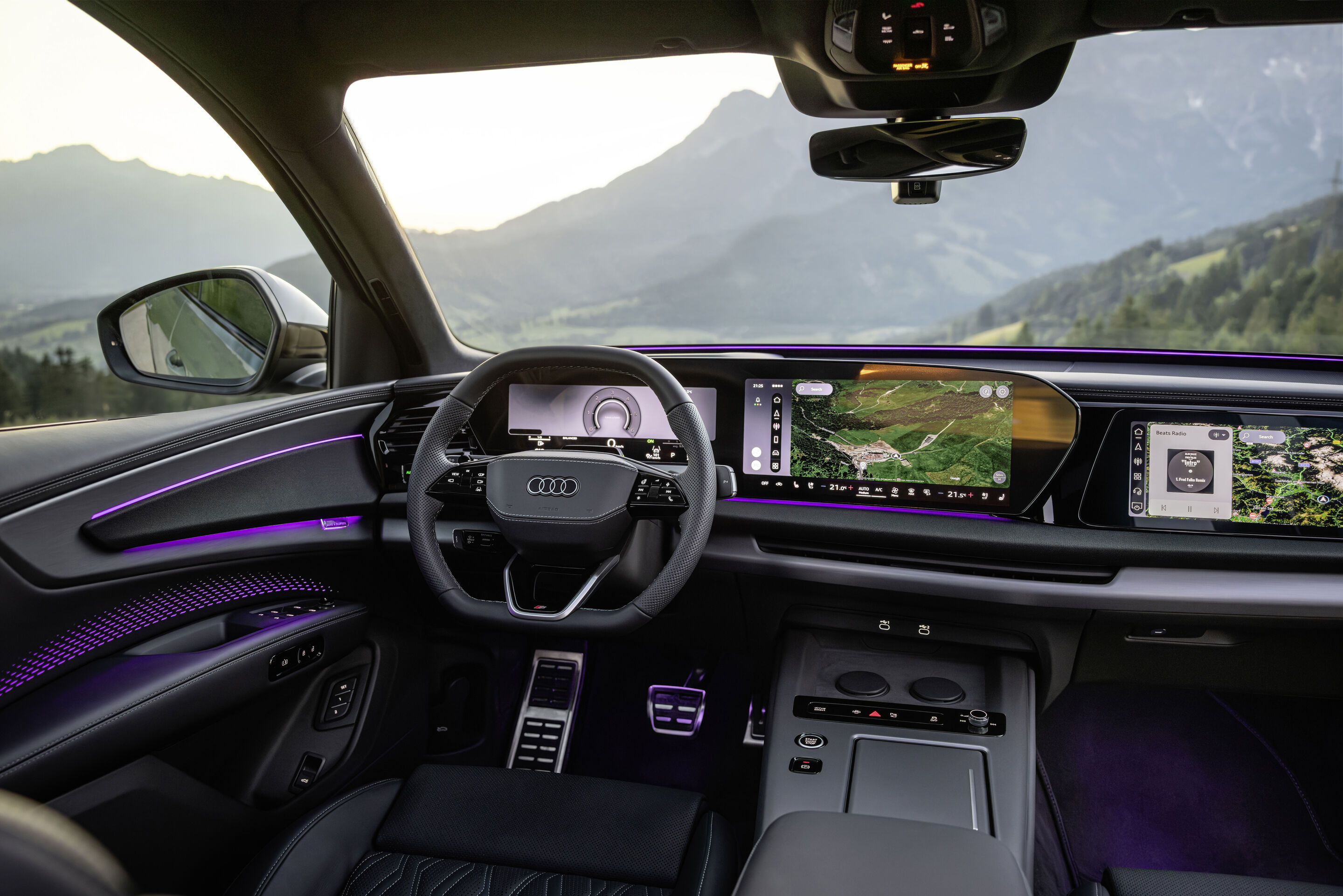 Audi Q7 SUV - Agave green metallic, static photo, interior, steering wheel and MMI, lighting