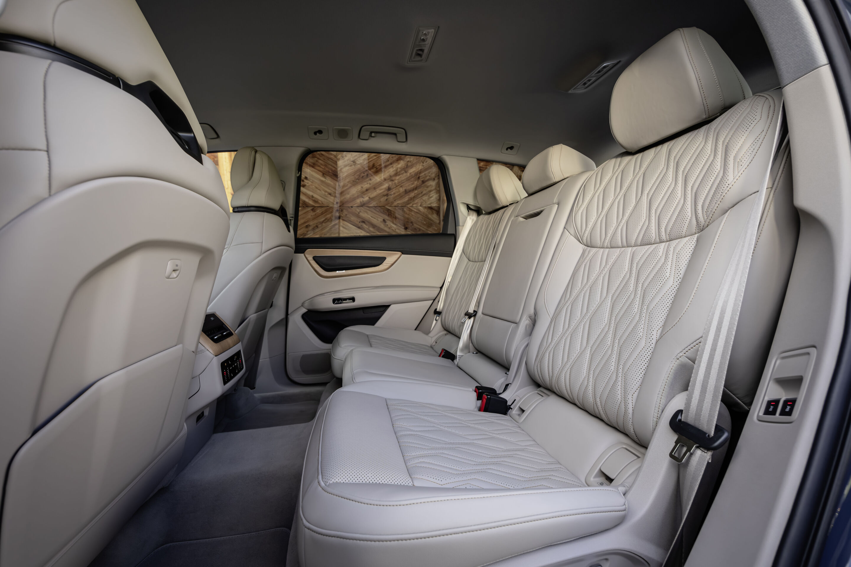 Audi Q7 SUV - Alopias blue metallic, studio photo, interior, second-row seats