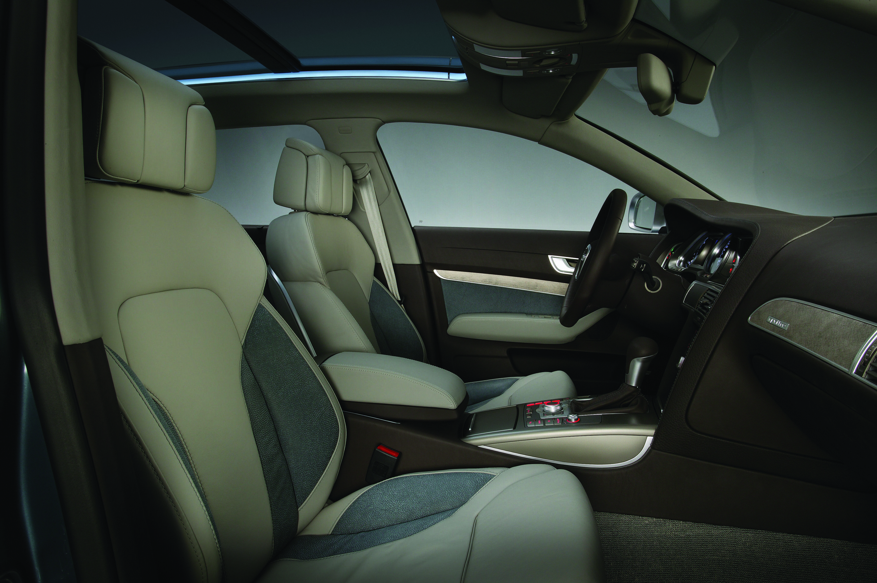 Audi allroad quattro concept - Interior