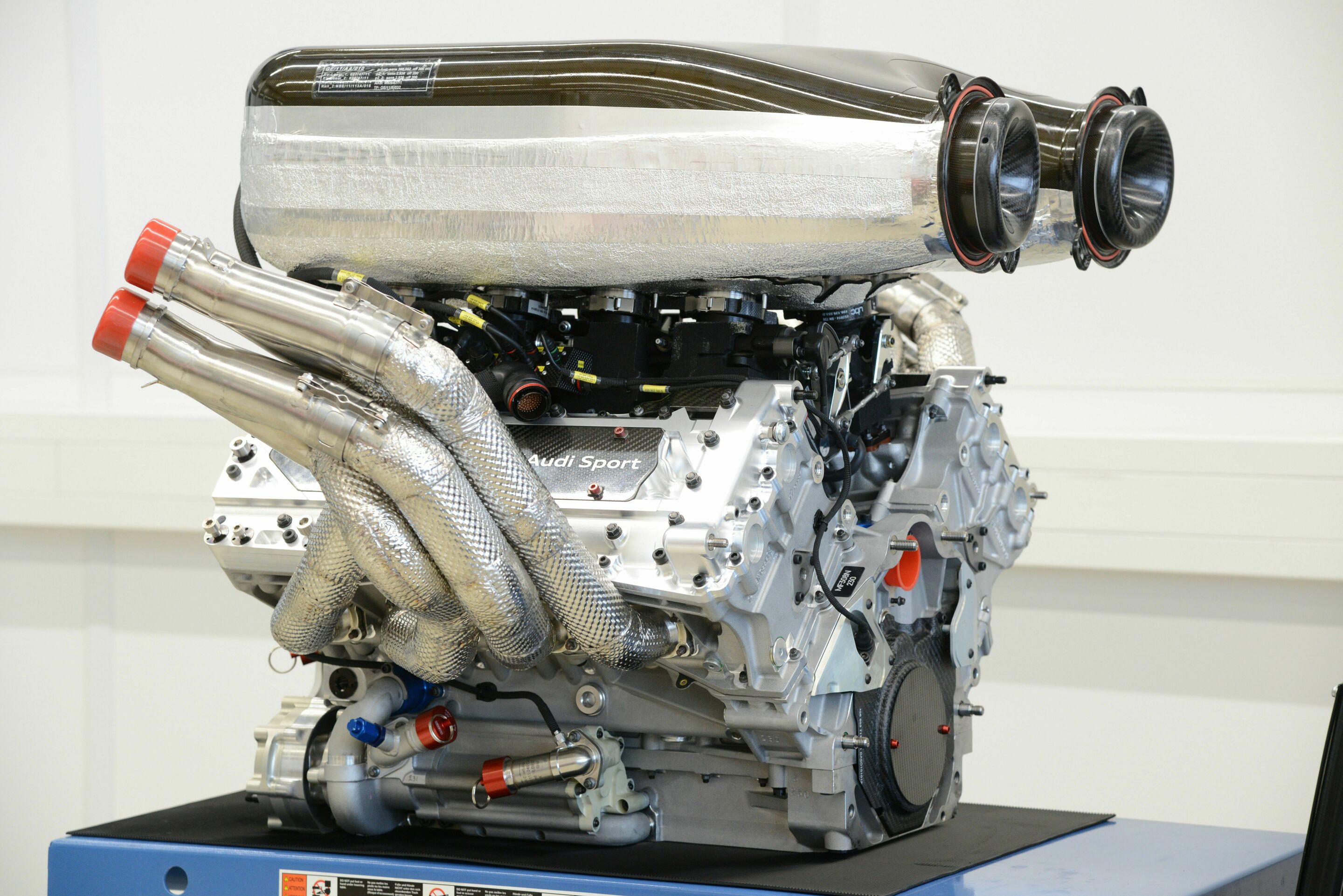 Audi RS 5 DTM engine