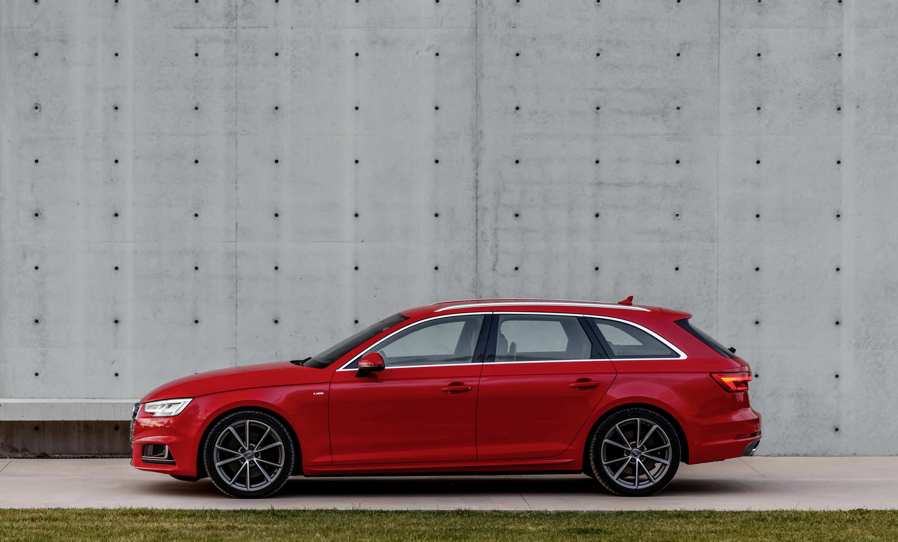 File:Audi A4 Avant 3.0 TDI S-line (B9) – Frontansicht, 3. Januar