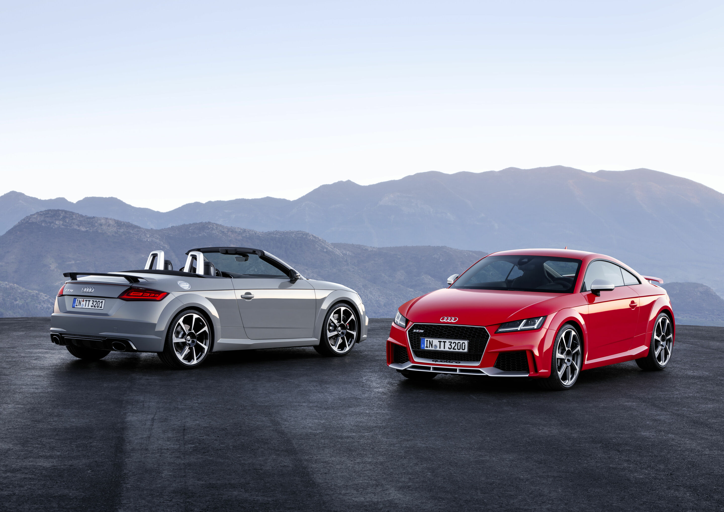 2016 Audi TT S Coupe and Roadster review - Drive
