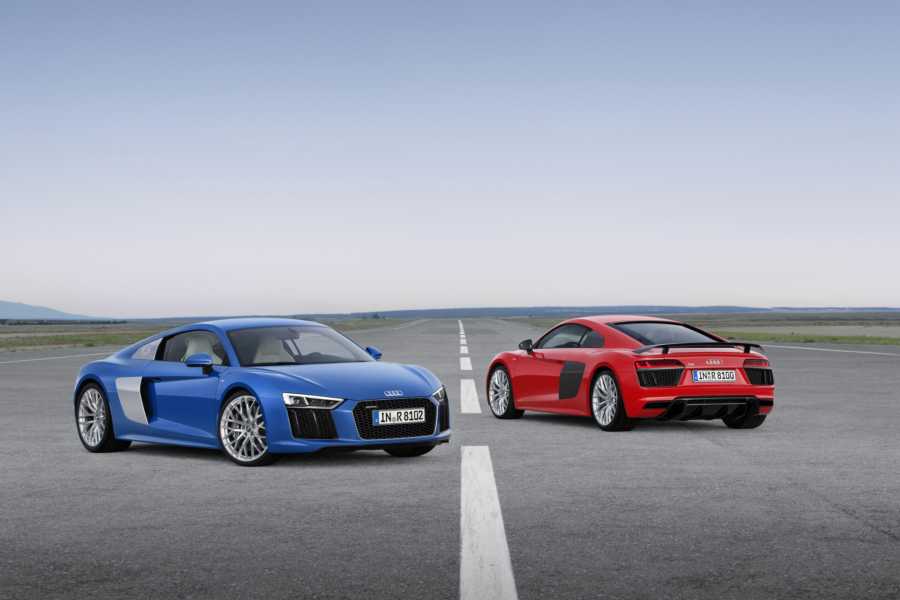 Audi R8 V10, Audi R8 V10 plus