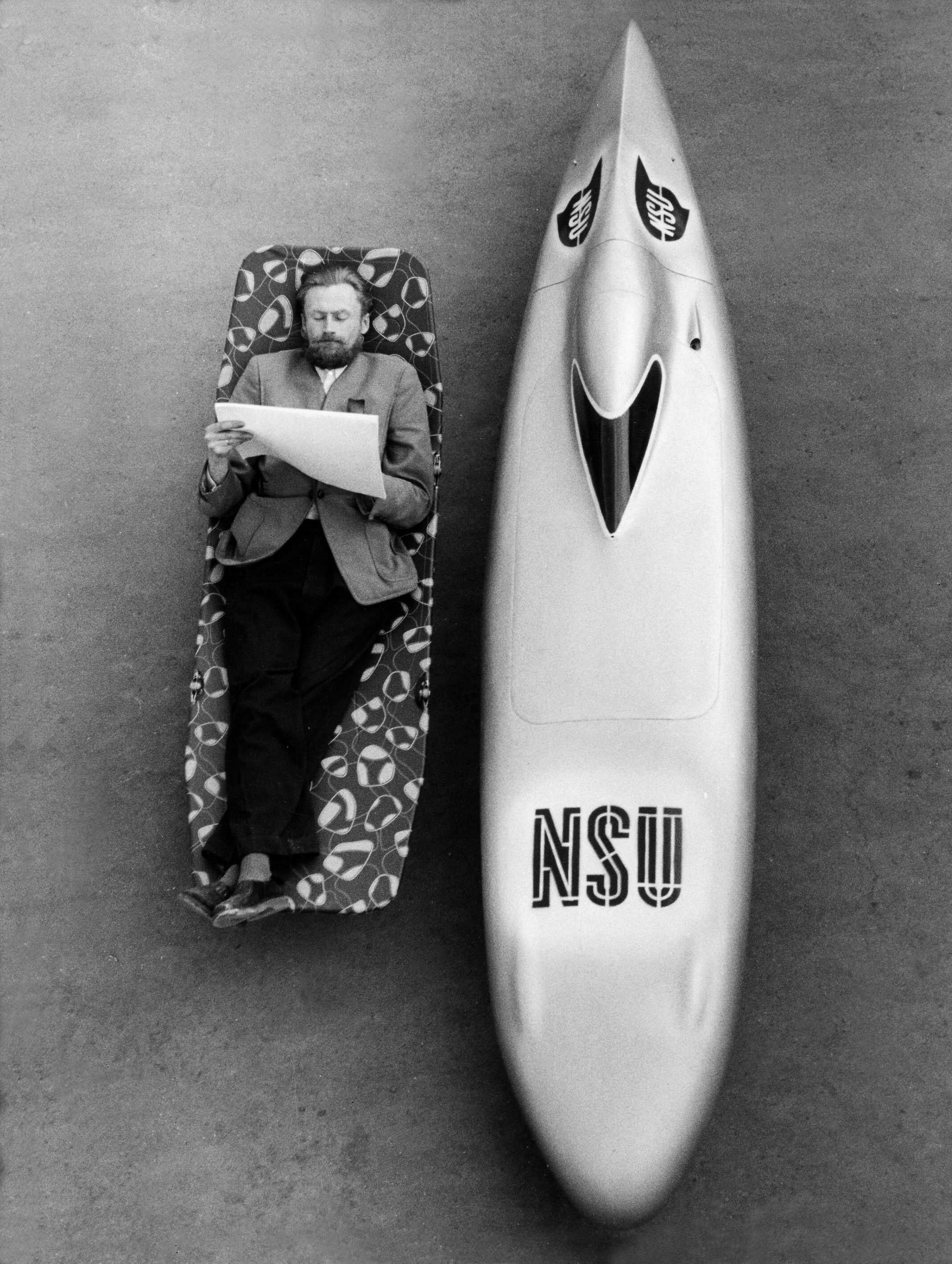 The "Flying Deckchair": the graphic artist Gustav Adolf Baumm designed an especially aerodynamic integral fairing with the assistance of the NSU engineers and named it the "Baumm Deckchair". In 1954 he broke 11 existing world records with it