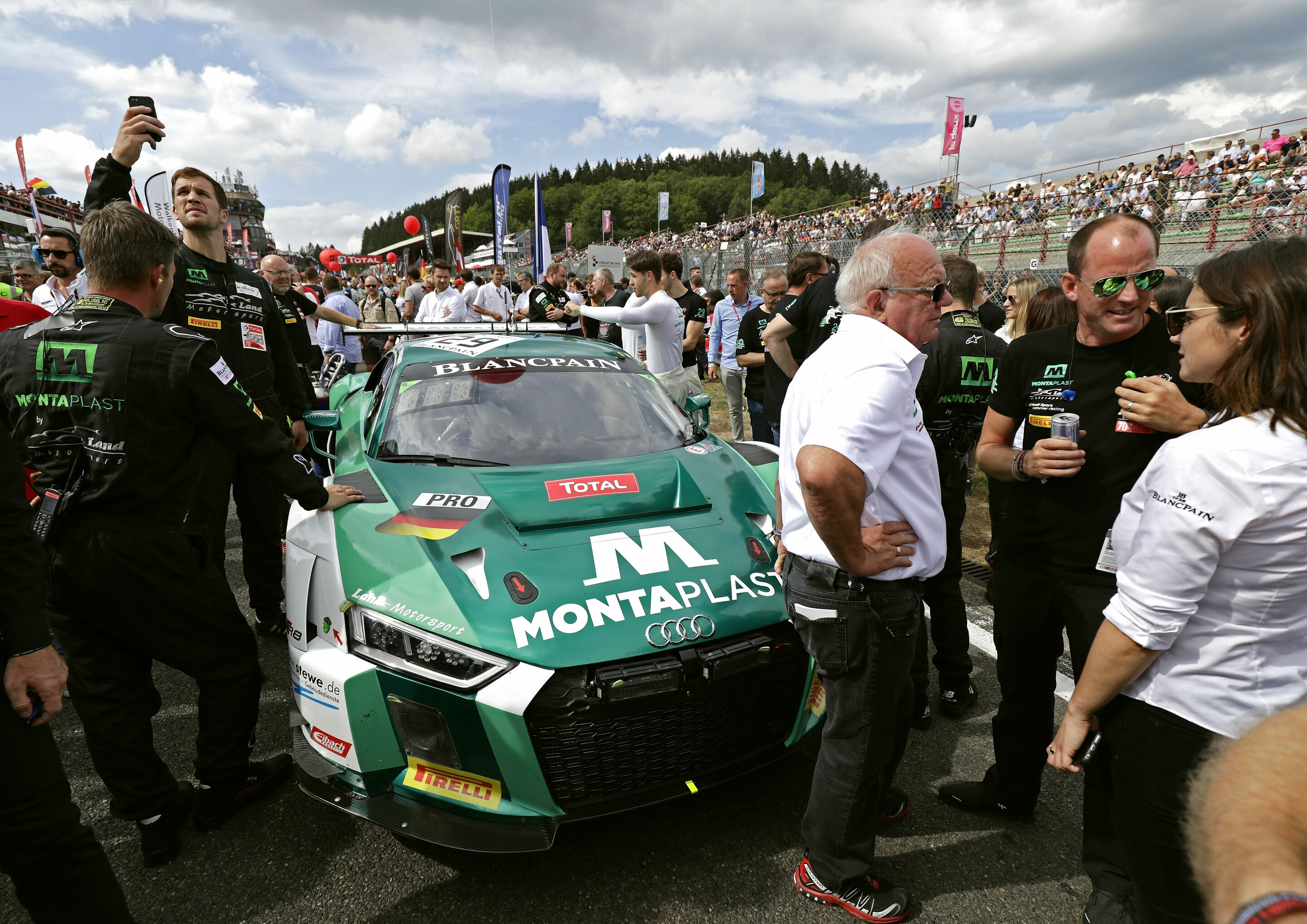 24h Spa 2018 - Audi R8 LMS #29 (Montaplast by Land-Motorsport), Kelvin van der Linde/Sheldon van der Linde/Jeffrey Schmidt
Starting grid