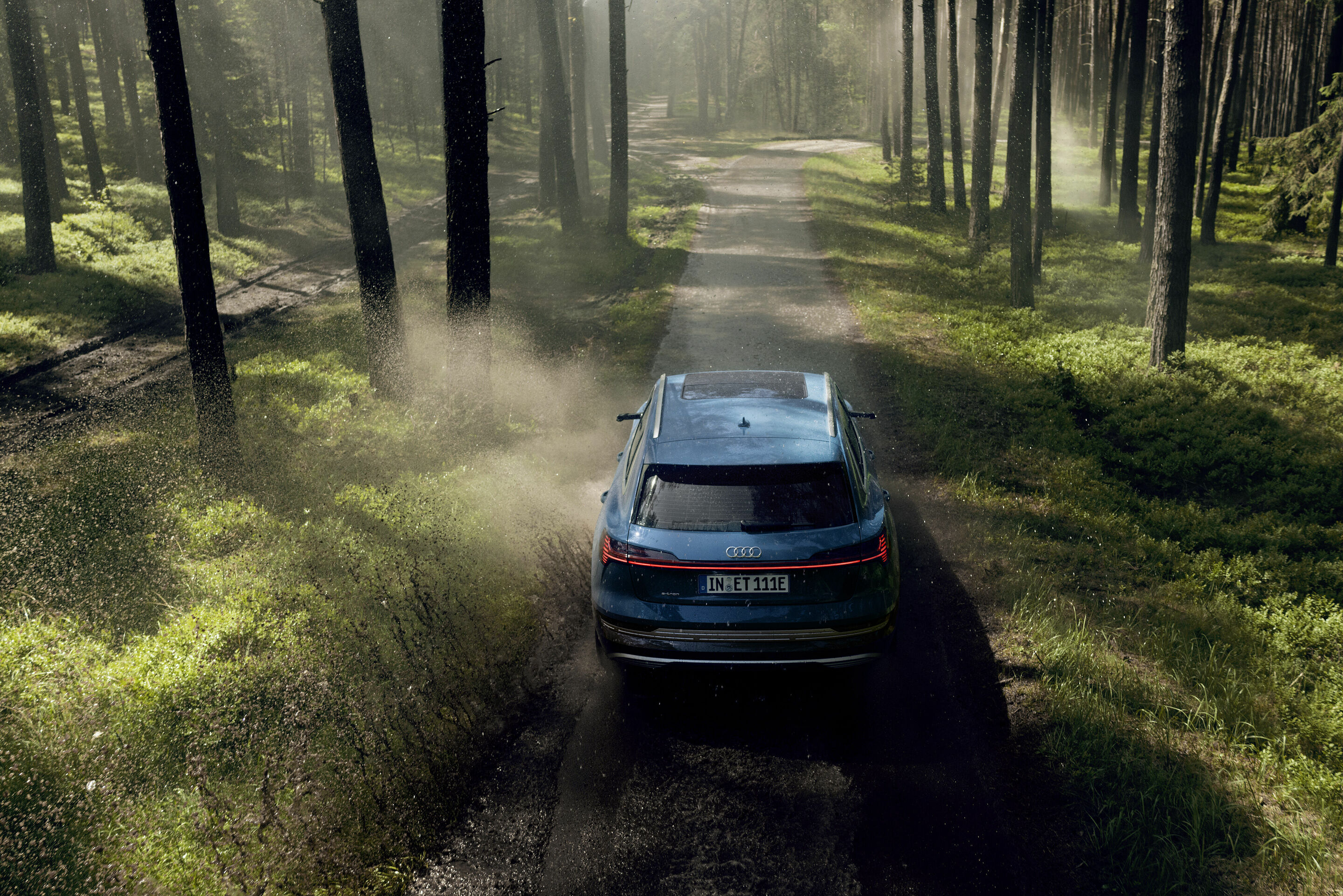 Audi e-tron - Audi e-tron