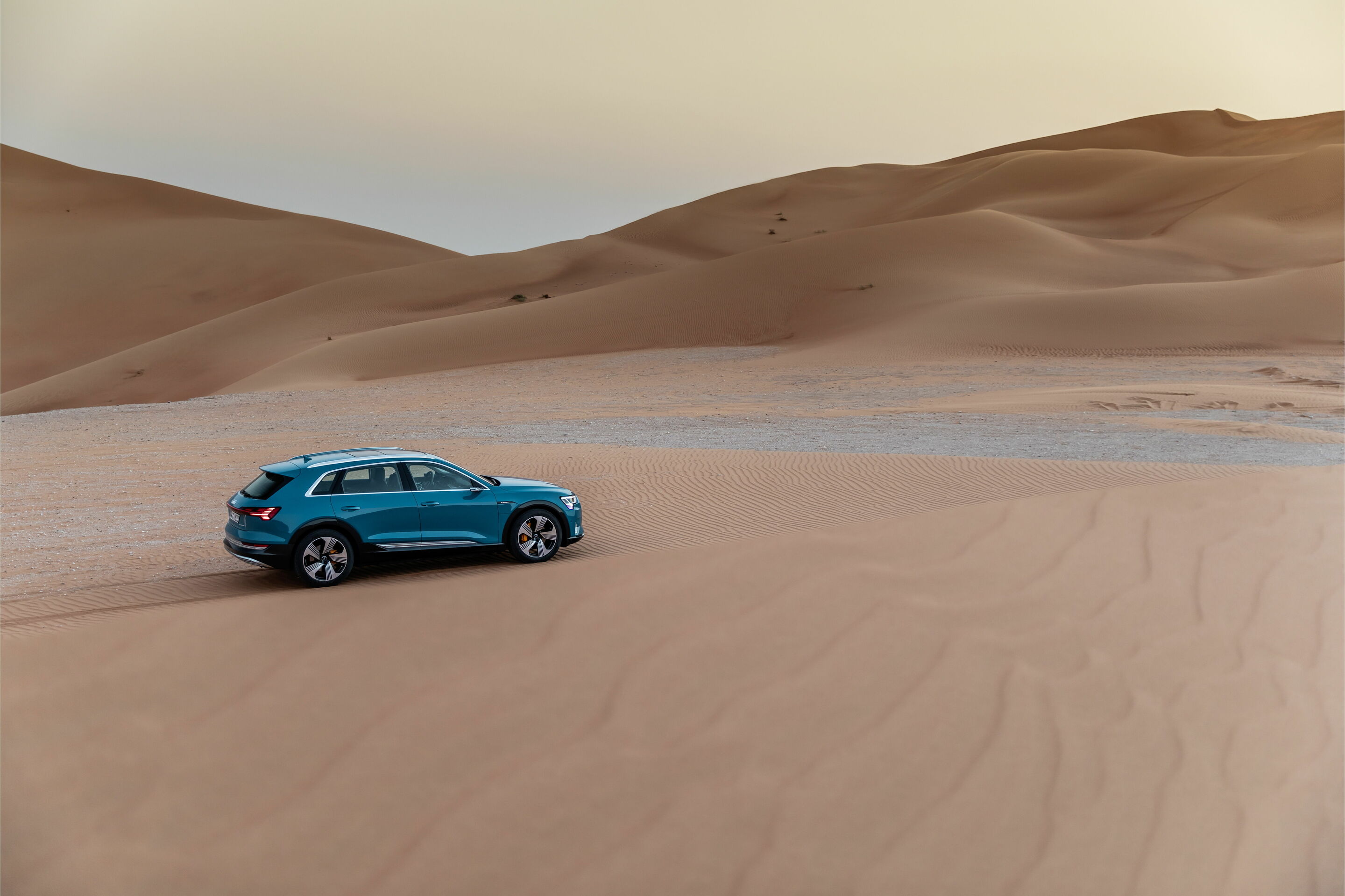 Der Audi e-tron in Masdar City