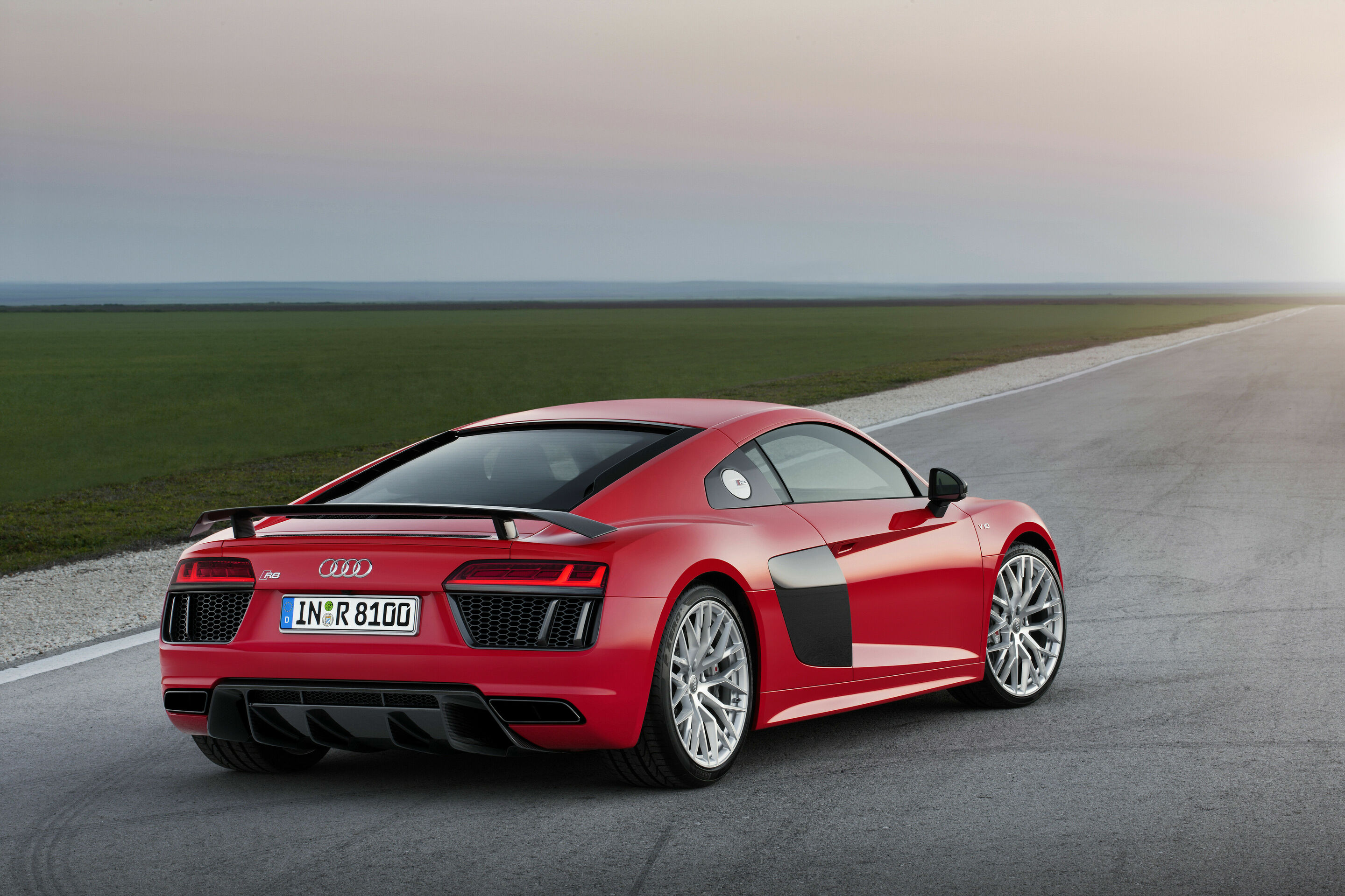 Die zweite Generation 2015: Audi R8 V10 plus