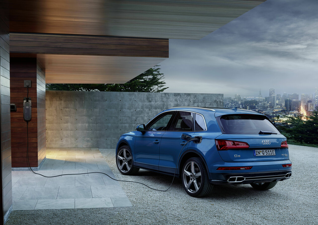 Audi Q5 e quattro - a new plug in hybrid