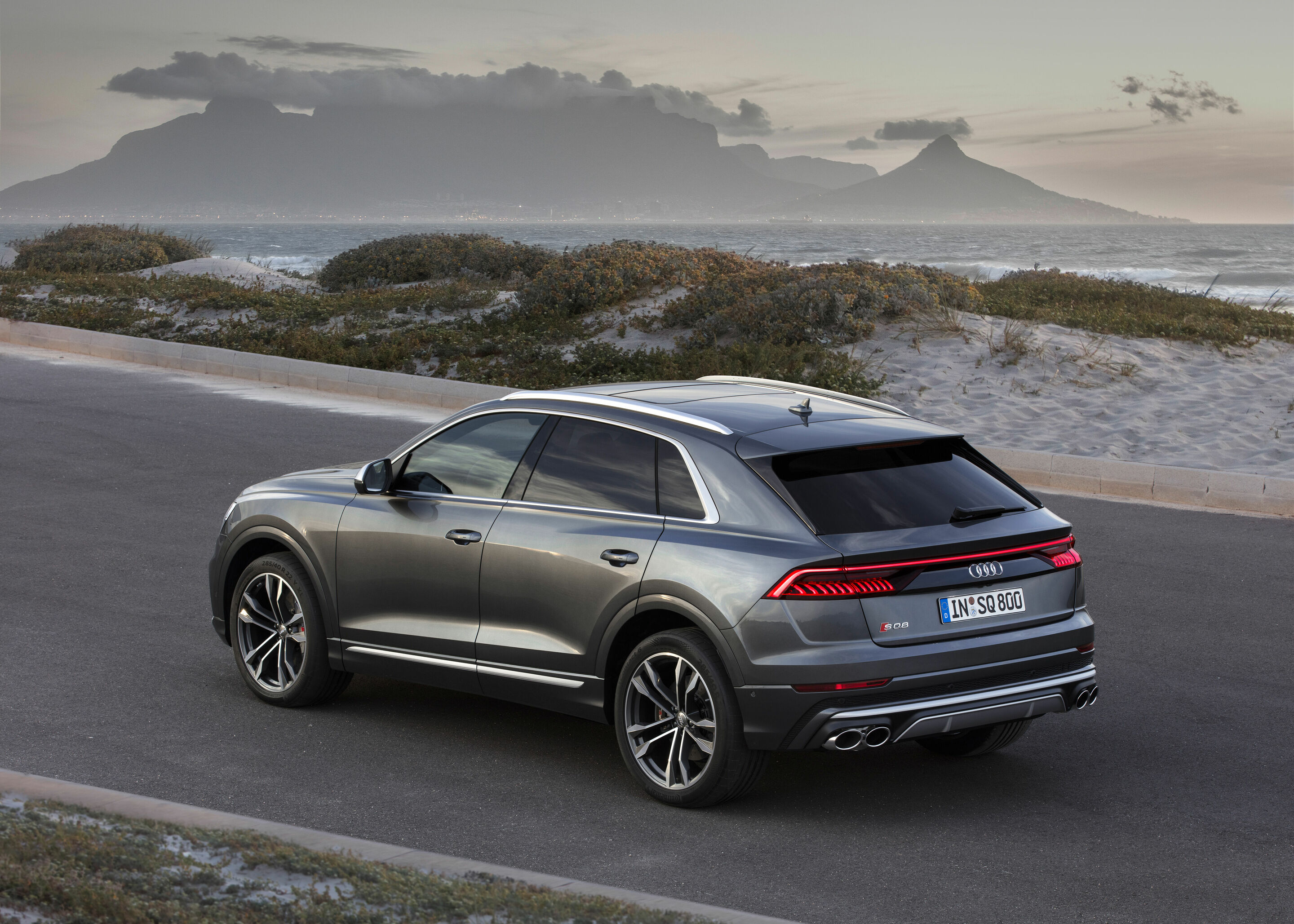 Audi SQ8 TDI - Static photo
Colour: Daytona gray