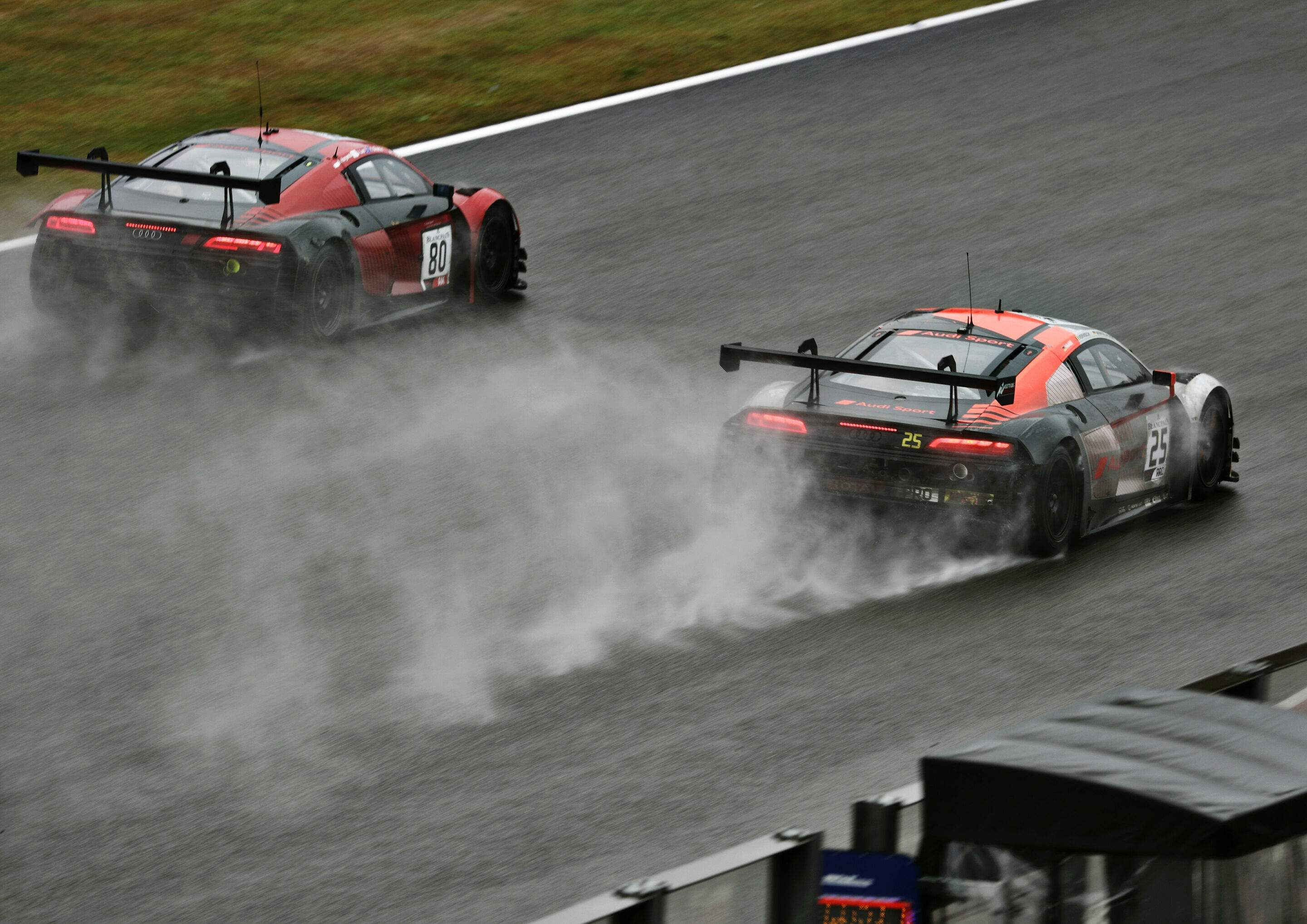 24h Spa 2019 - Audi R8 LMS #80 (Audi Sport R8 LMS Cup), Andrew Haryanto/Jeffrey Lee/Yasser Shahin/Sun Jingzu, Audi R8 LMS #25 (Audi Sport Team Saintéloc), Christopher Haase/Frédéric Vervisch/Markus Winkelhock