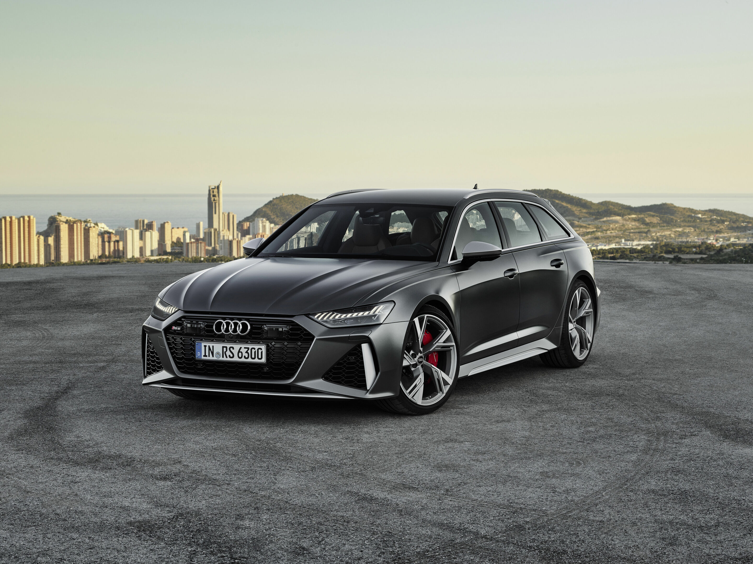 The fourth generation of the RS icon: the new Audi RS 6 Avant