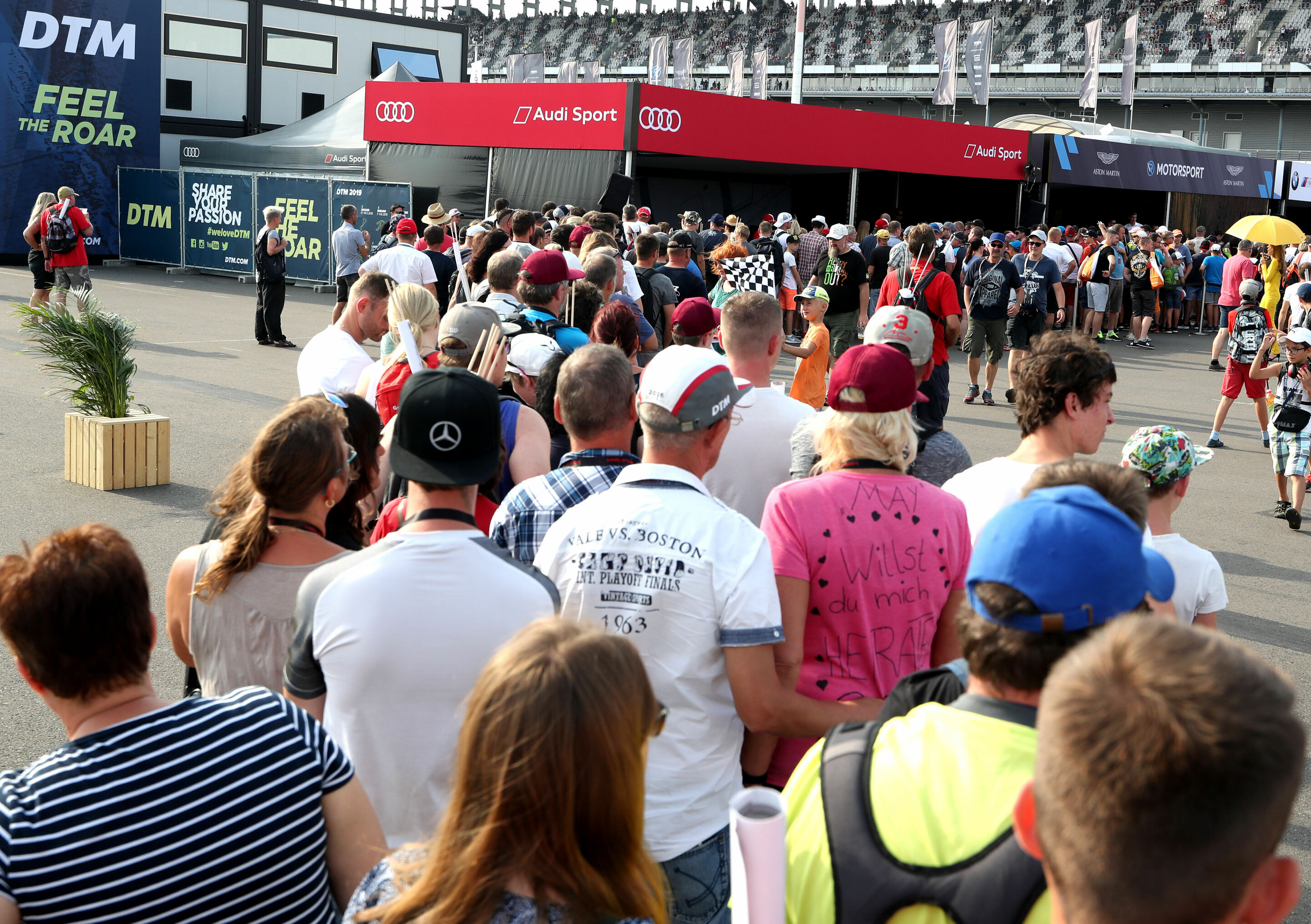 DTM Lausitzring 2019 - Autograph session