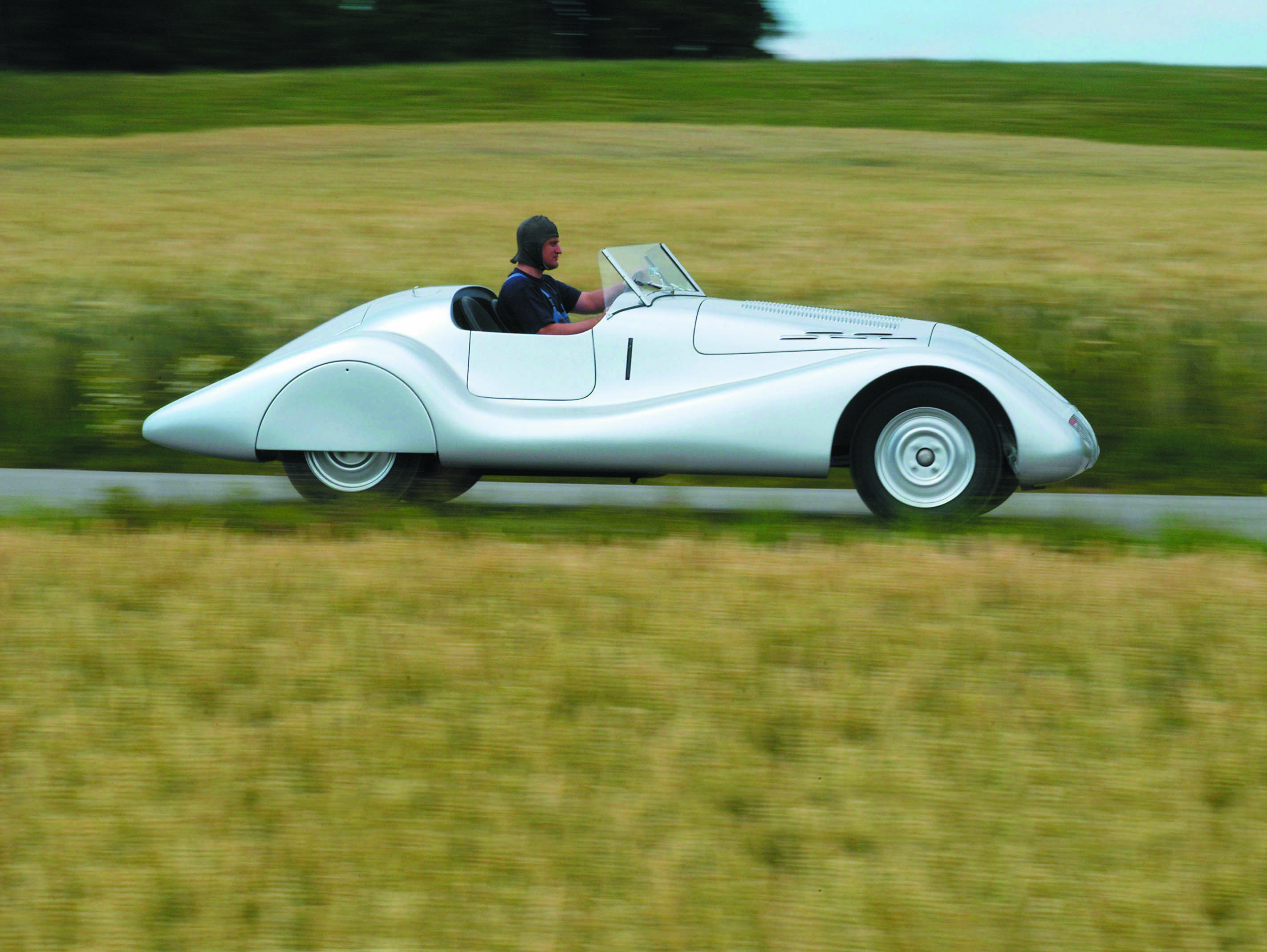 One of the beautiful Wanderer Streamline Roadsters at it´s first testdrive.