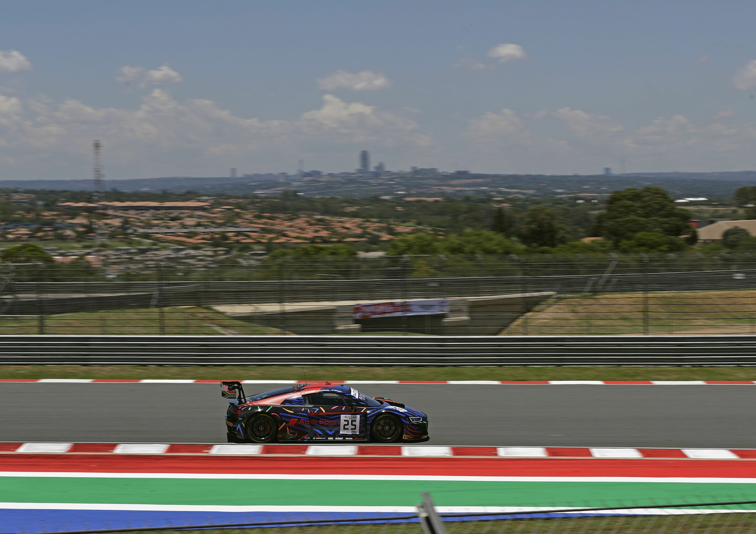 9h Kyalami 2019 - Audi R8 LMS #25 (Audi Sport Team WRT), Kelvin van der Linde/Dries Vanthoor/Frédéric Vervisch