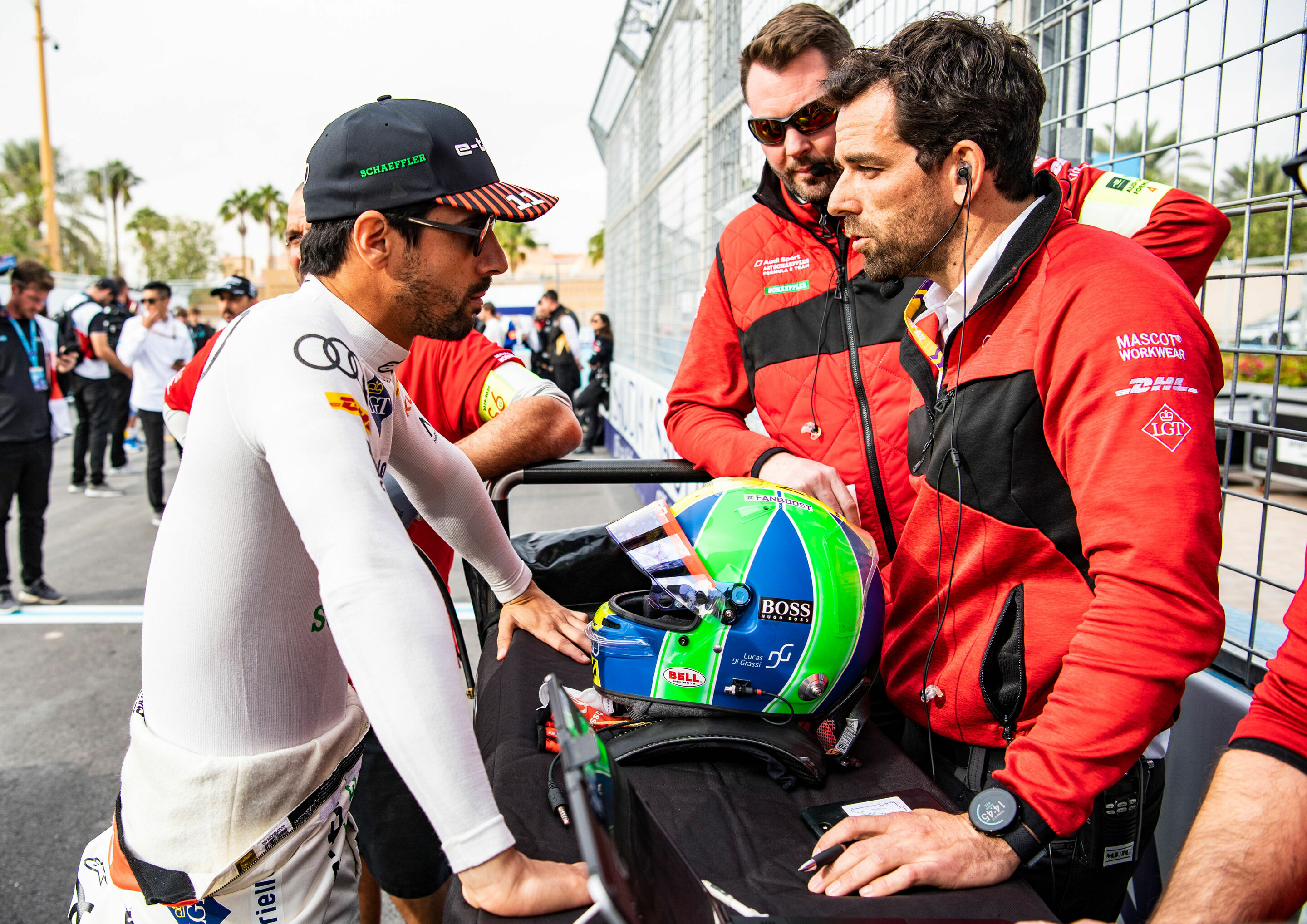 Formel E, Diriyah E-Prix 2019 - Audi e-tron FE06 #11 (Audi Sport ABT Schaeffler), Lucas di Grassi, Markus Michelberger