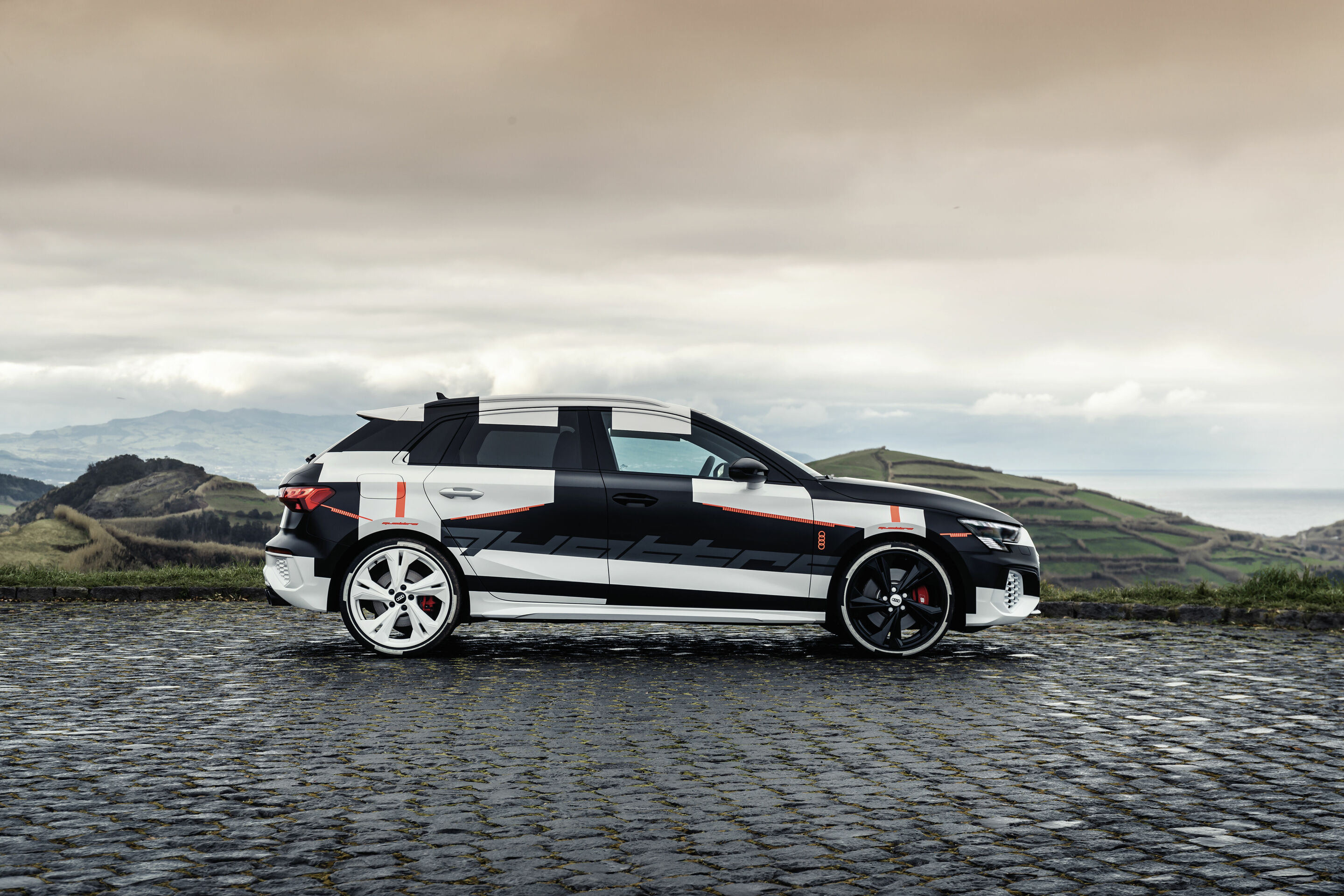 Audi A3 Sportback Prototyp Covered Drive