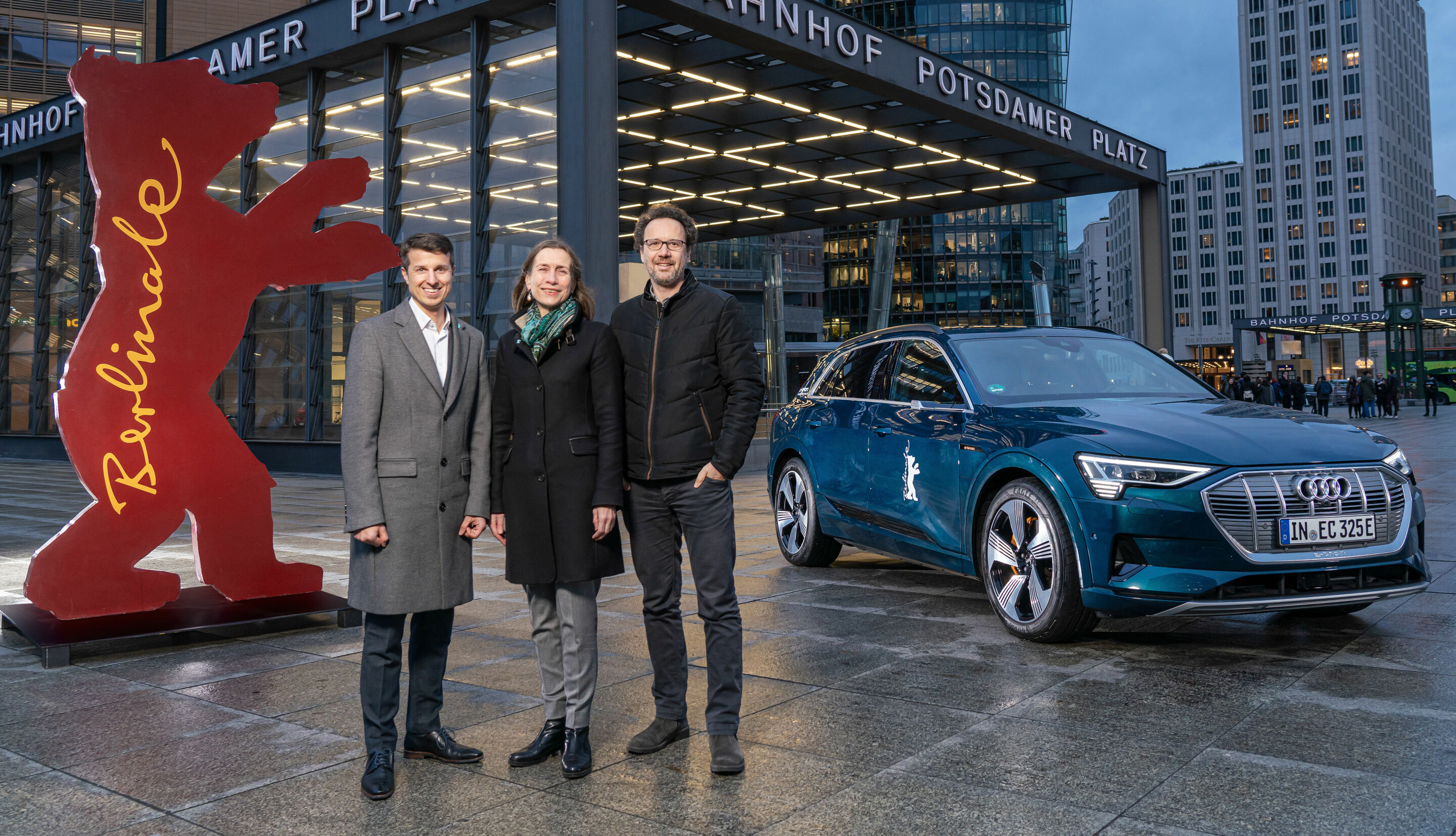 Audi und Berlinale präsentieren spannungsgeladene Auftritte und zukunftsweisende Perspektiven am Roten Teppich