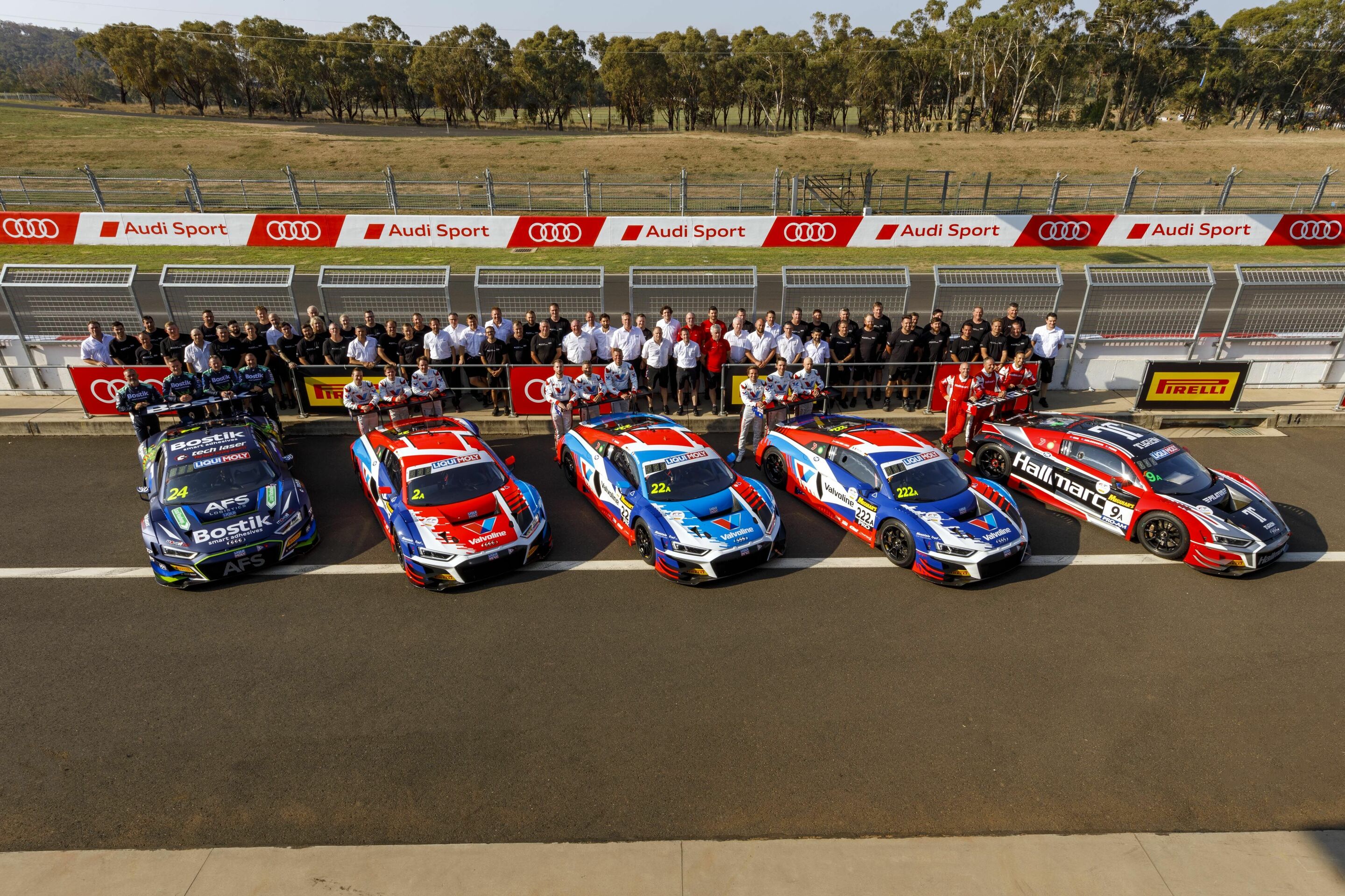 12h Bathurst 2020 - Audi R8 LMS #24 (Bostik Australia), Tony Bates/Geoff Emery/Dylan O’Keeffe/Max Twigg; Audi R8 LMS #2 (Audi Sport Team Valvoline), Christopher Haase/Dries Vanthoor/Frédéric Vervisch; Audi R8 LMS #22 (Audi Sport Team Valvoline), Mirko...