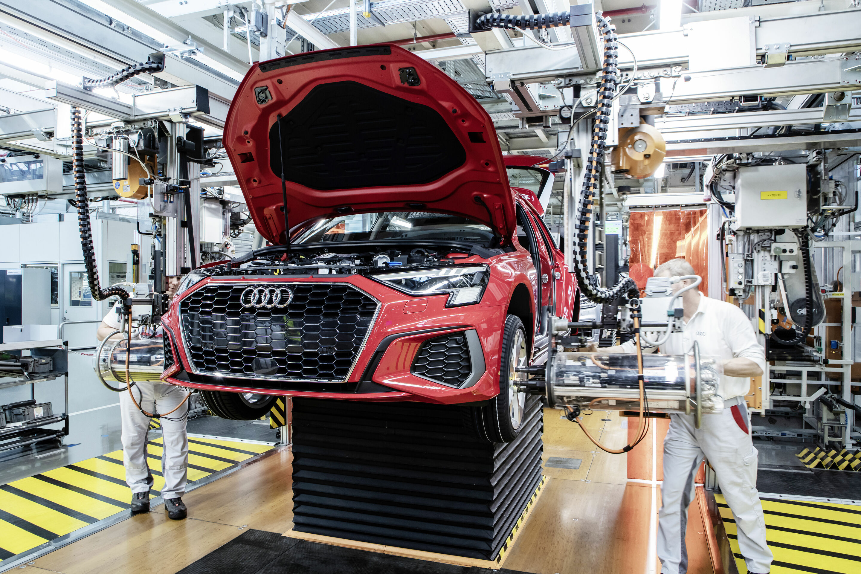 Production of the Audi A3: Assembly – Fitting the wheels, Audi Site Ingolstadt