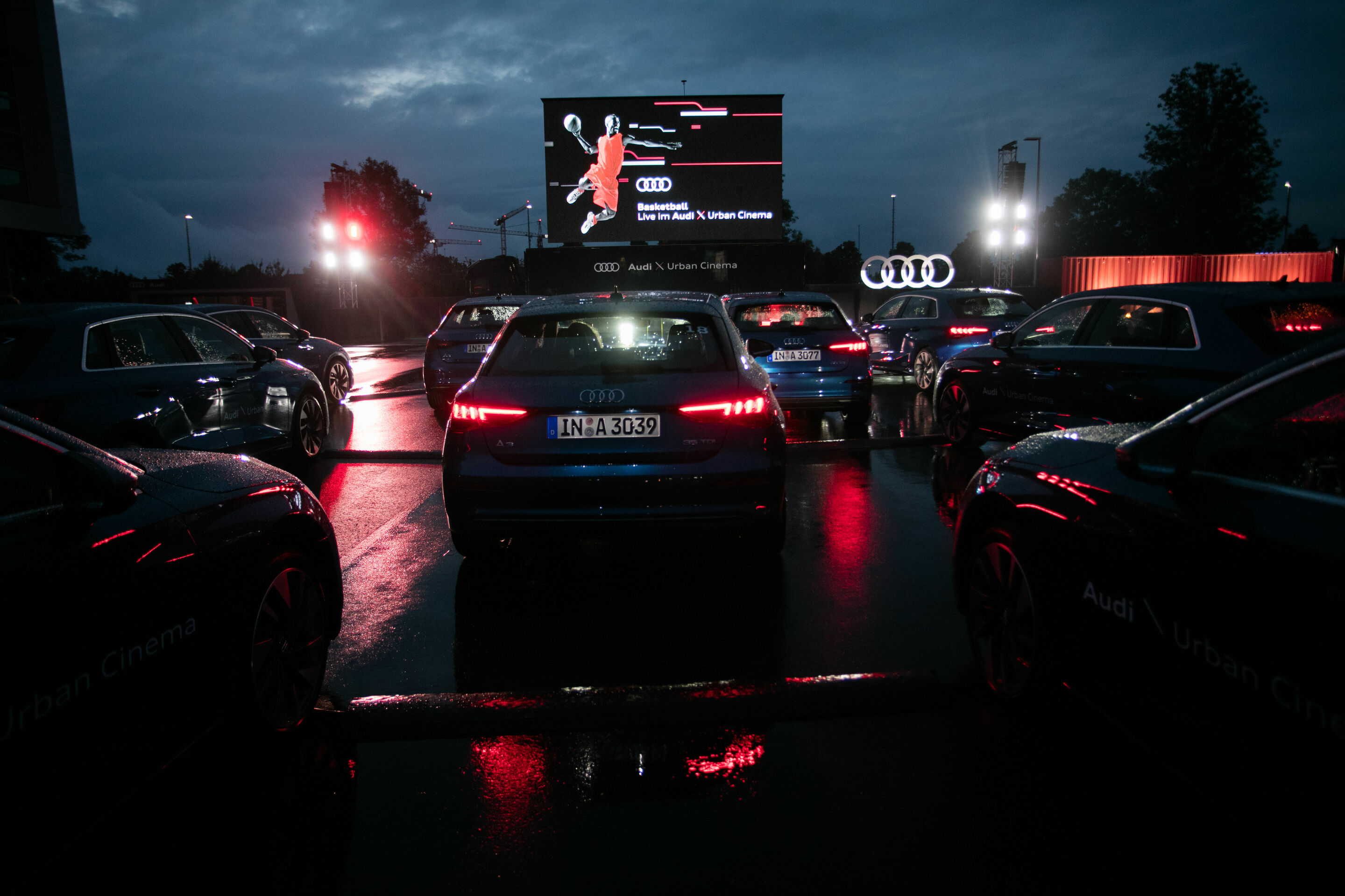 Audi Urban Cinema: Vier Ringe laden für Endrunde der Basketball-Bundesliga zum Public Viewing