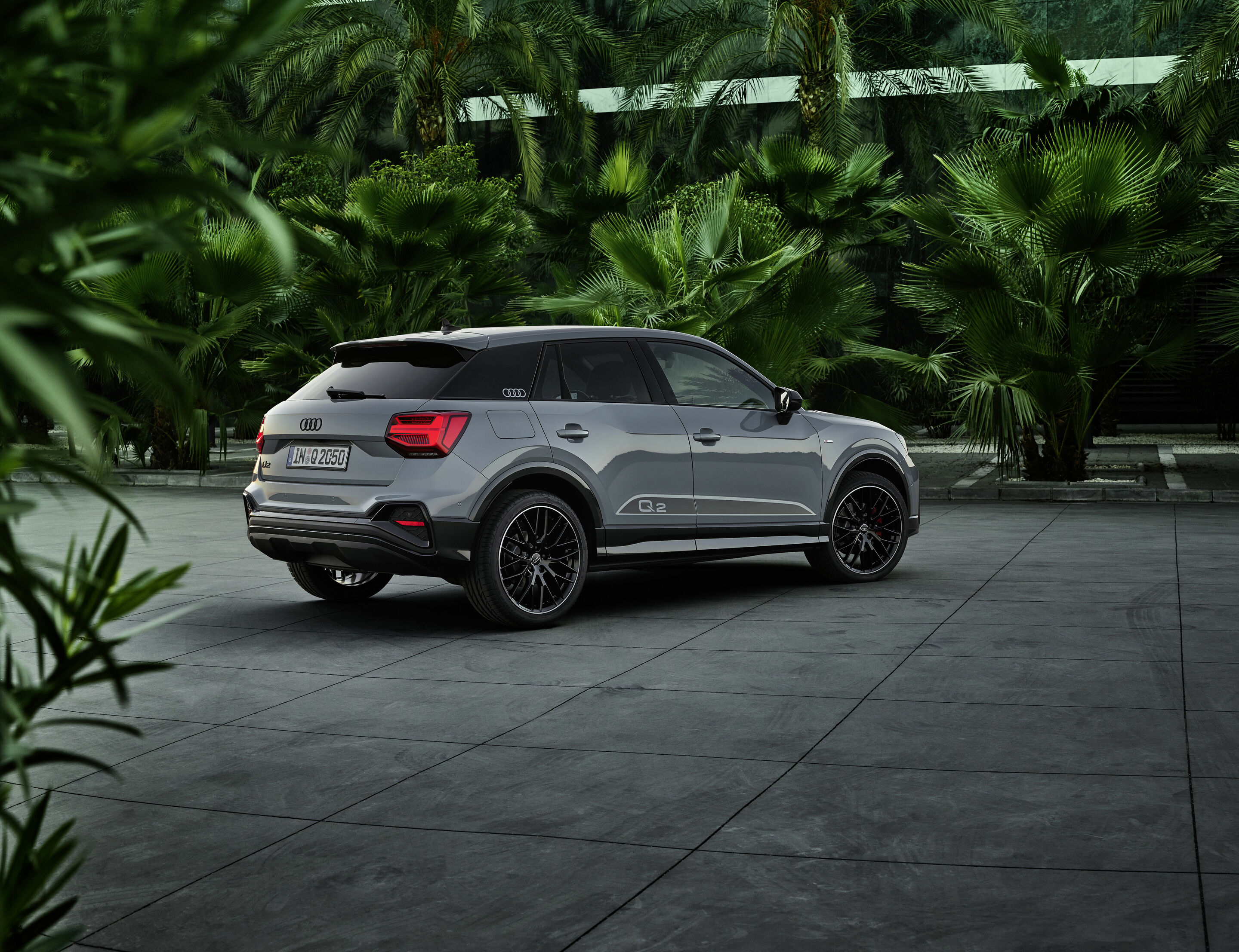 Audi Q2 - Standaufnahme,
Farbe: Pfeilgrau