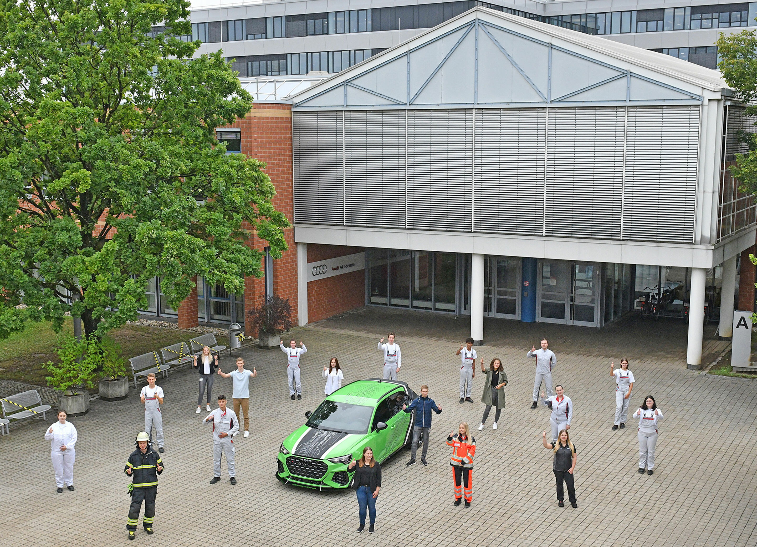 Launching young careers: Audi welcomes new apprentices
