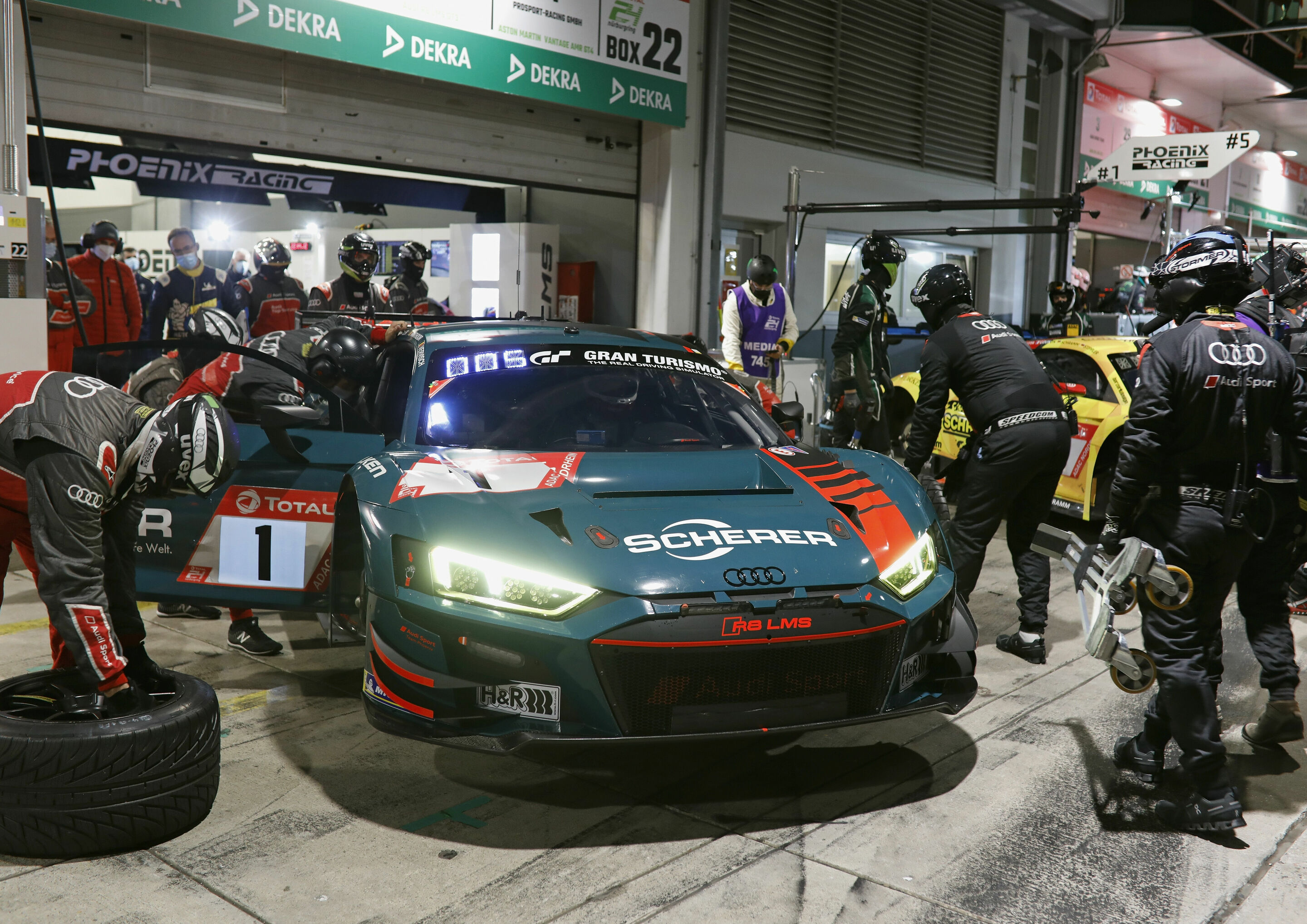 24h Nürburgring 2020 - Audi R8 LMS #1 (Audi Sport Team Phoenix), Nico Müller/Frank Stippler/Dries Vanthoor/Frédéric Vervisch
